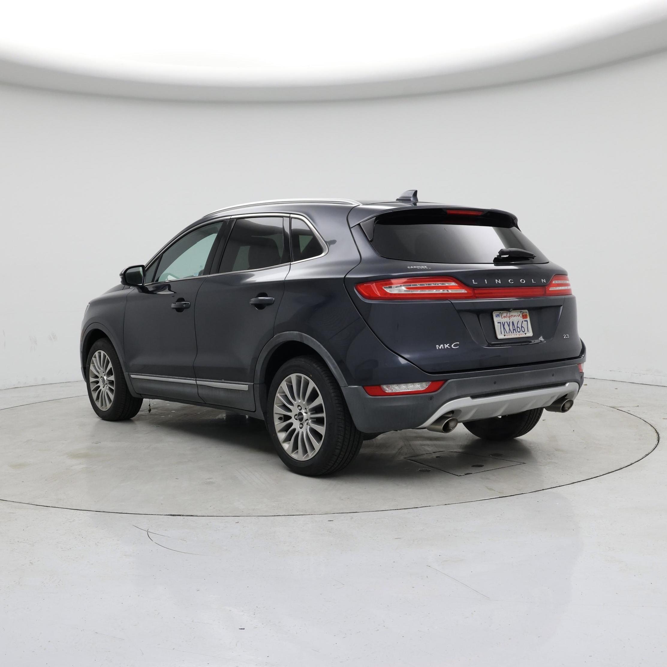 Thumbnail: 2015 Lincoln MKC - 2