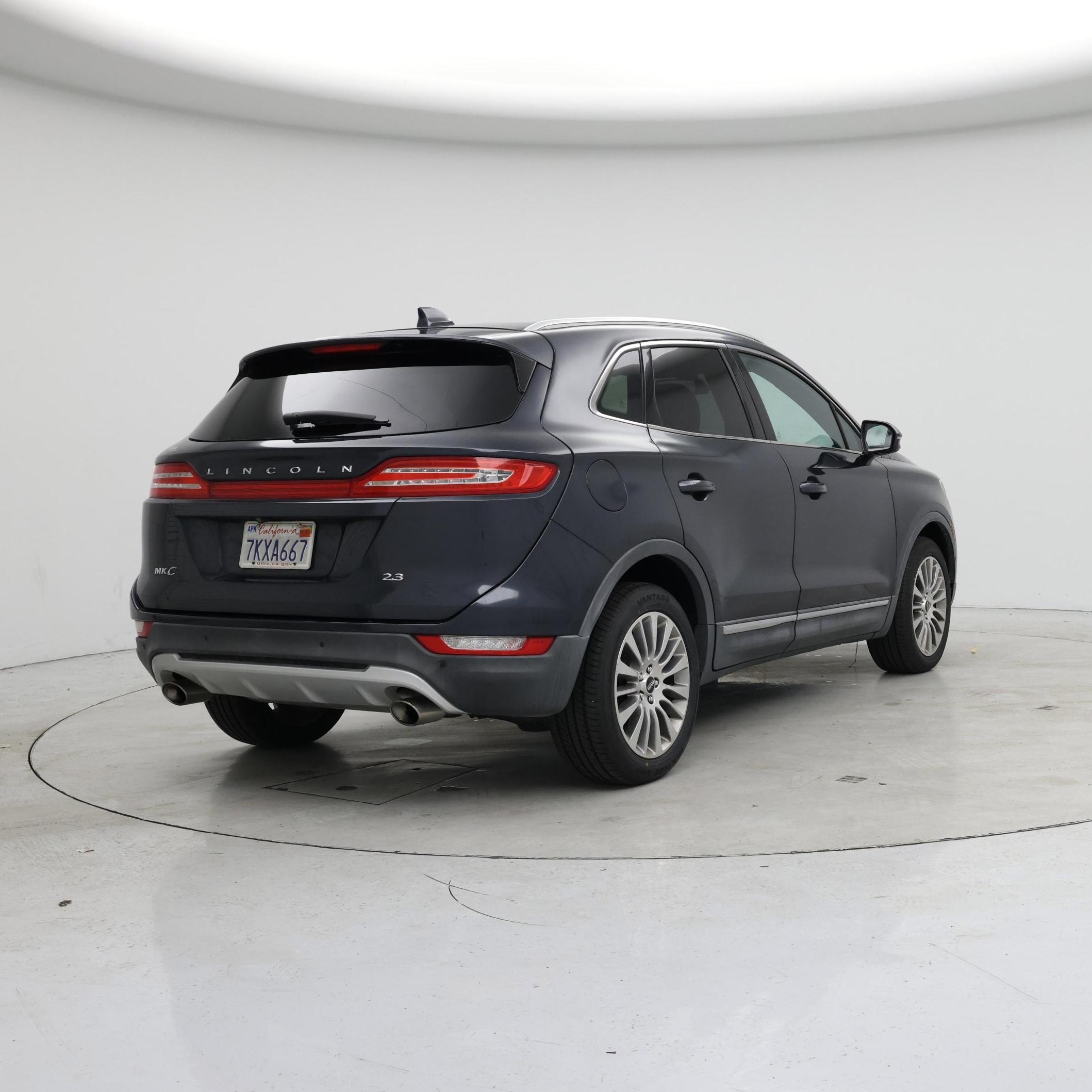 Thumbnail: 2015 Lincoln MKC - 8