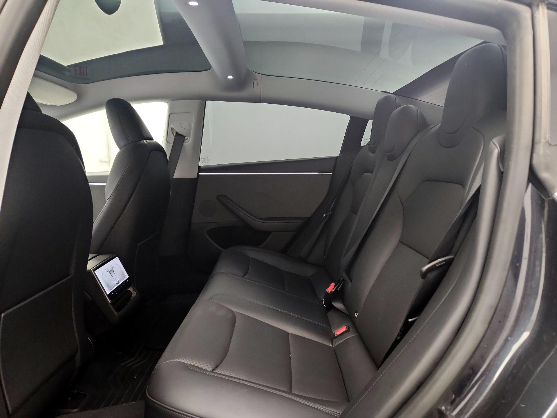 Thumbnail: 2025 Tesla Model 3 - 19