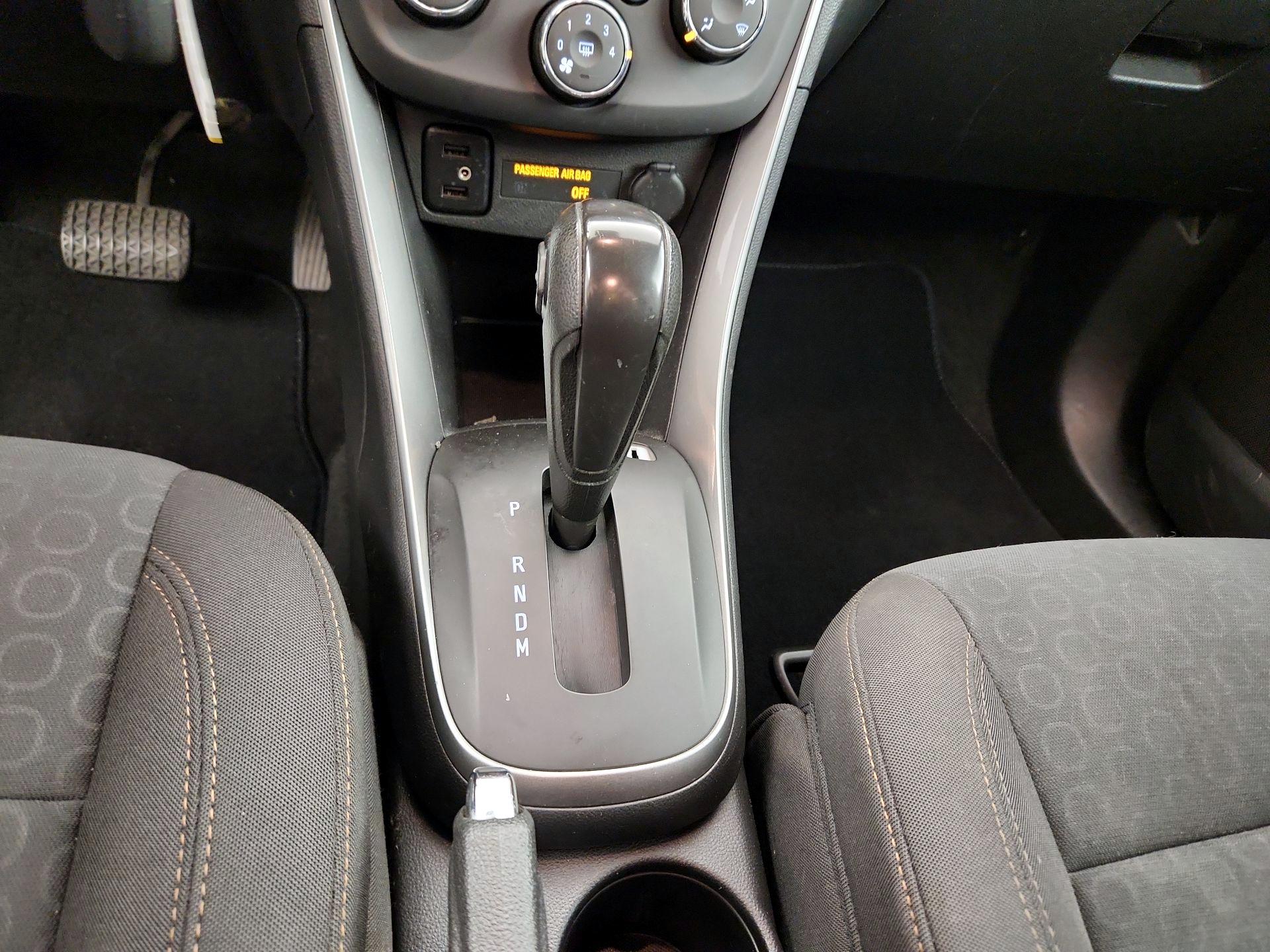 Thumbnail: 2019 Chevrolet Trax - 17