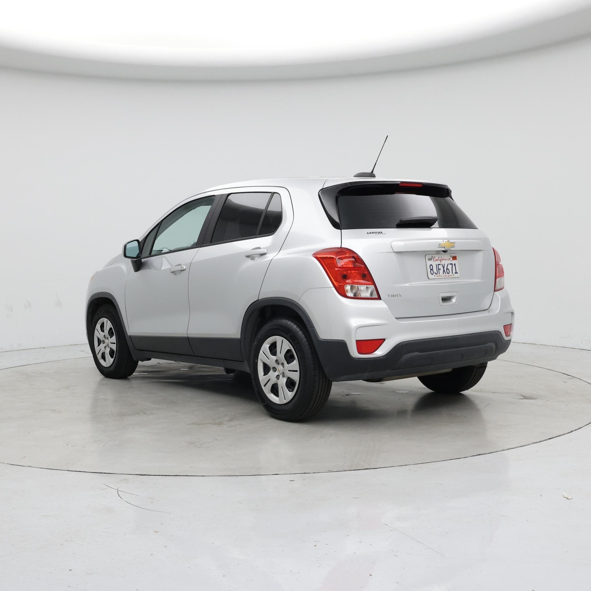 Thumbnail: 2019 Chevrolet Trax - 2