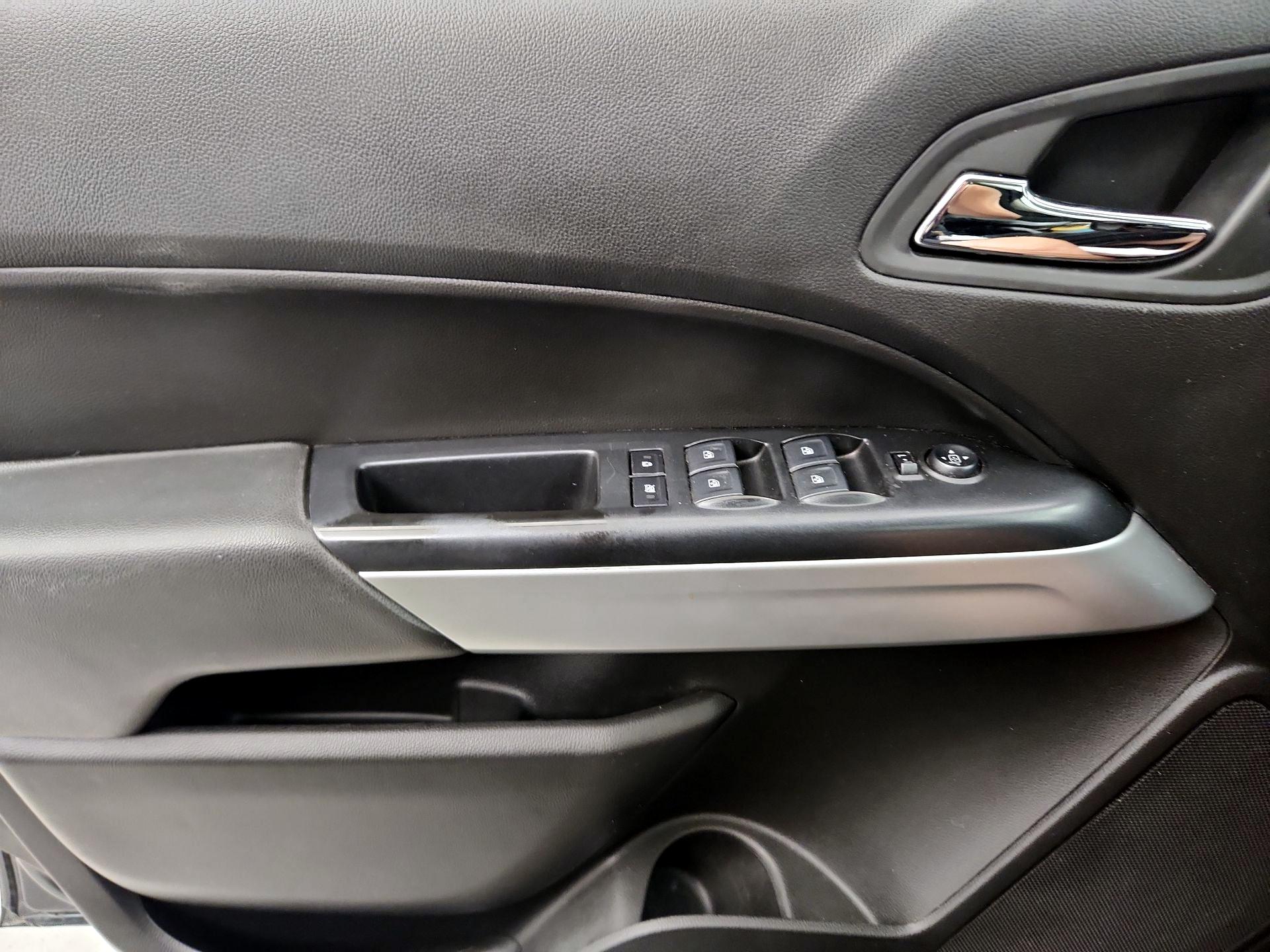 Thumbnail: 2019 Chevrolet Colorado - 12