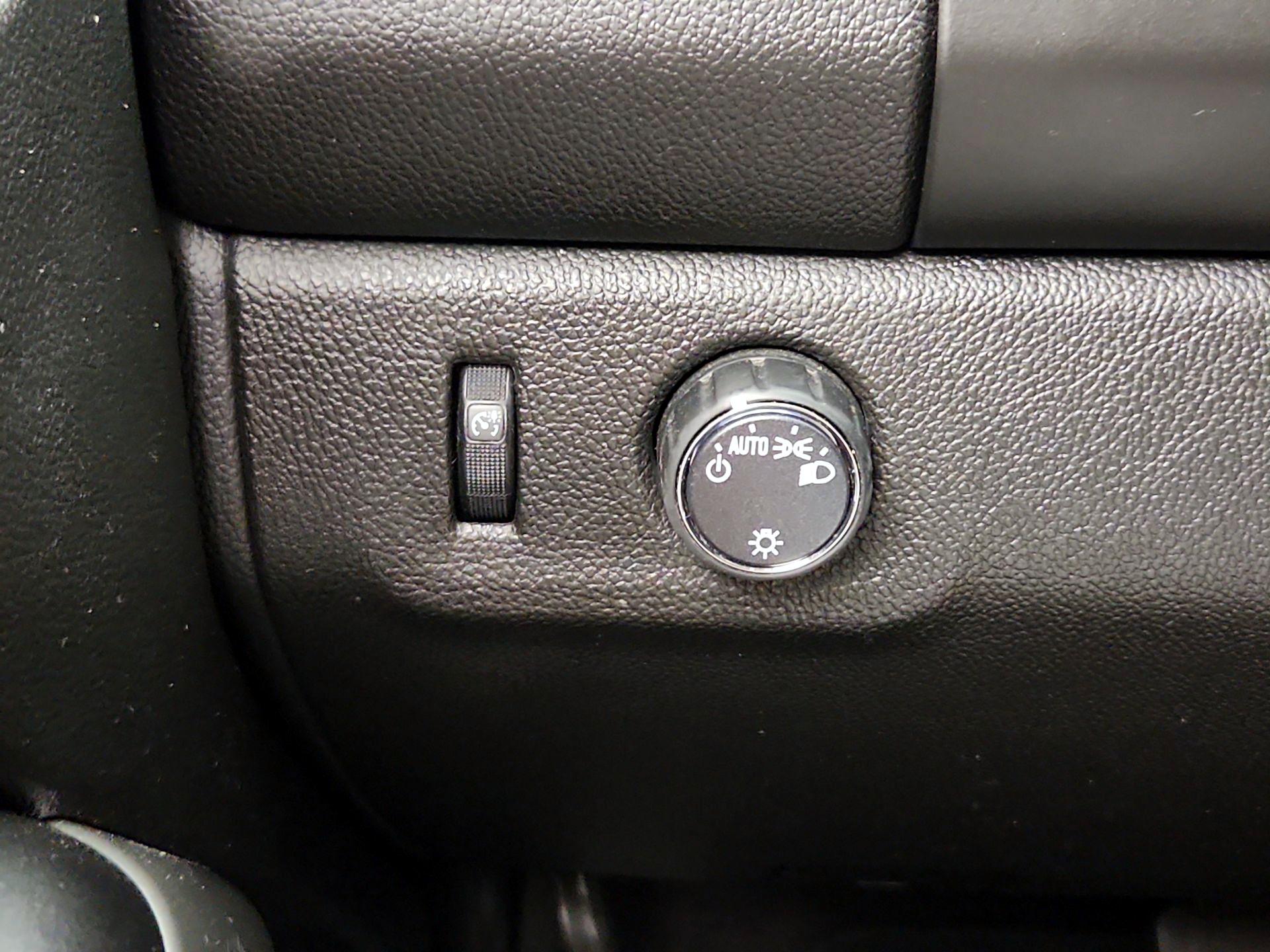 Thumbnail: 2019 Chevrolet Colorado - 13