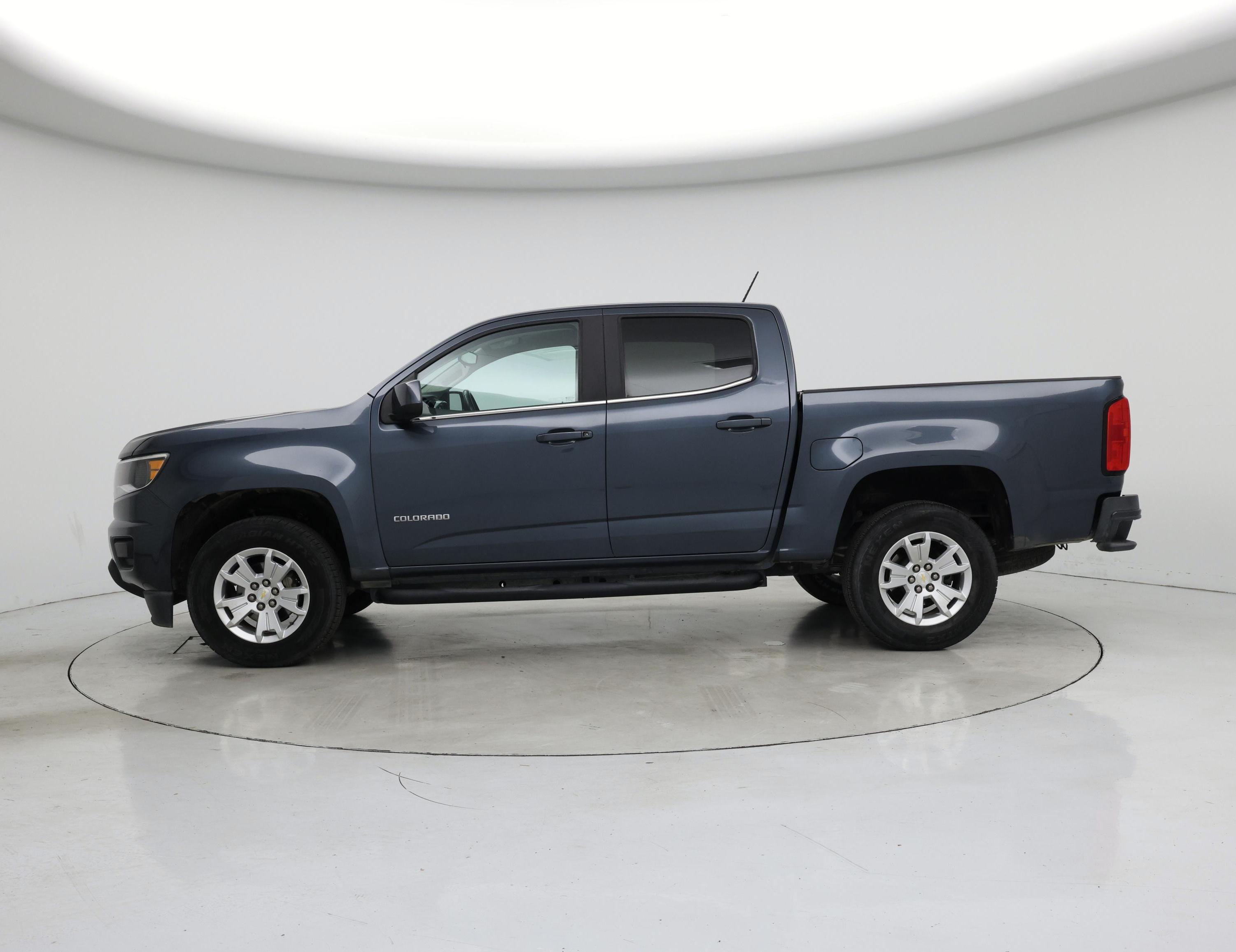 Thumbnail: 2019 Chevrolet Colorado - 3