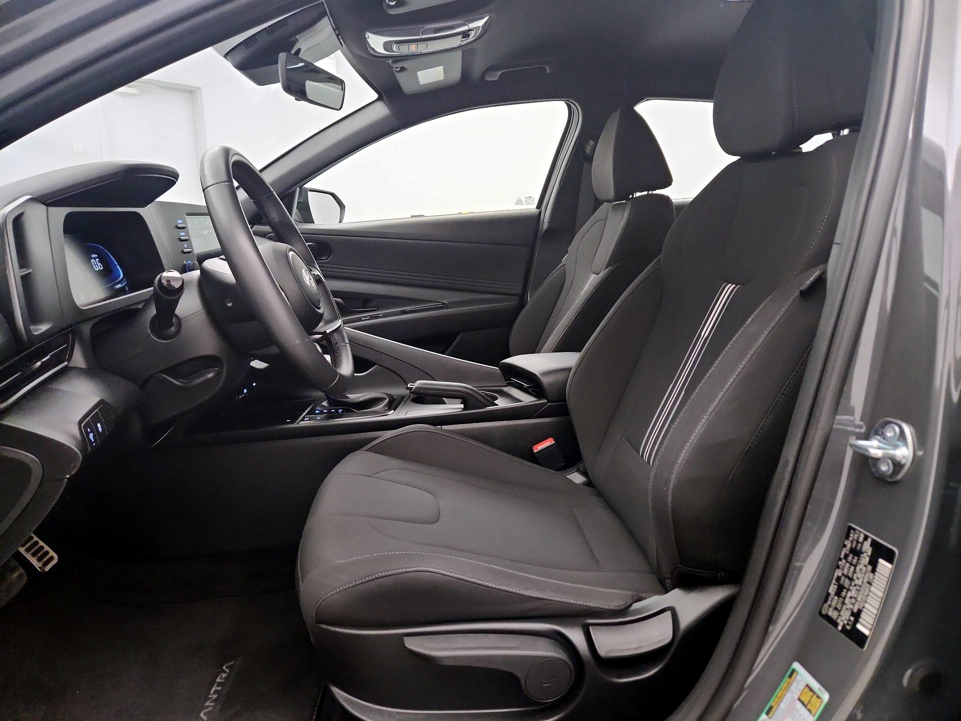 Thumbnail: 2025 Hyundai Elantra - 11