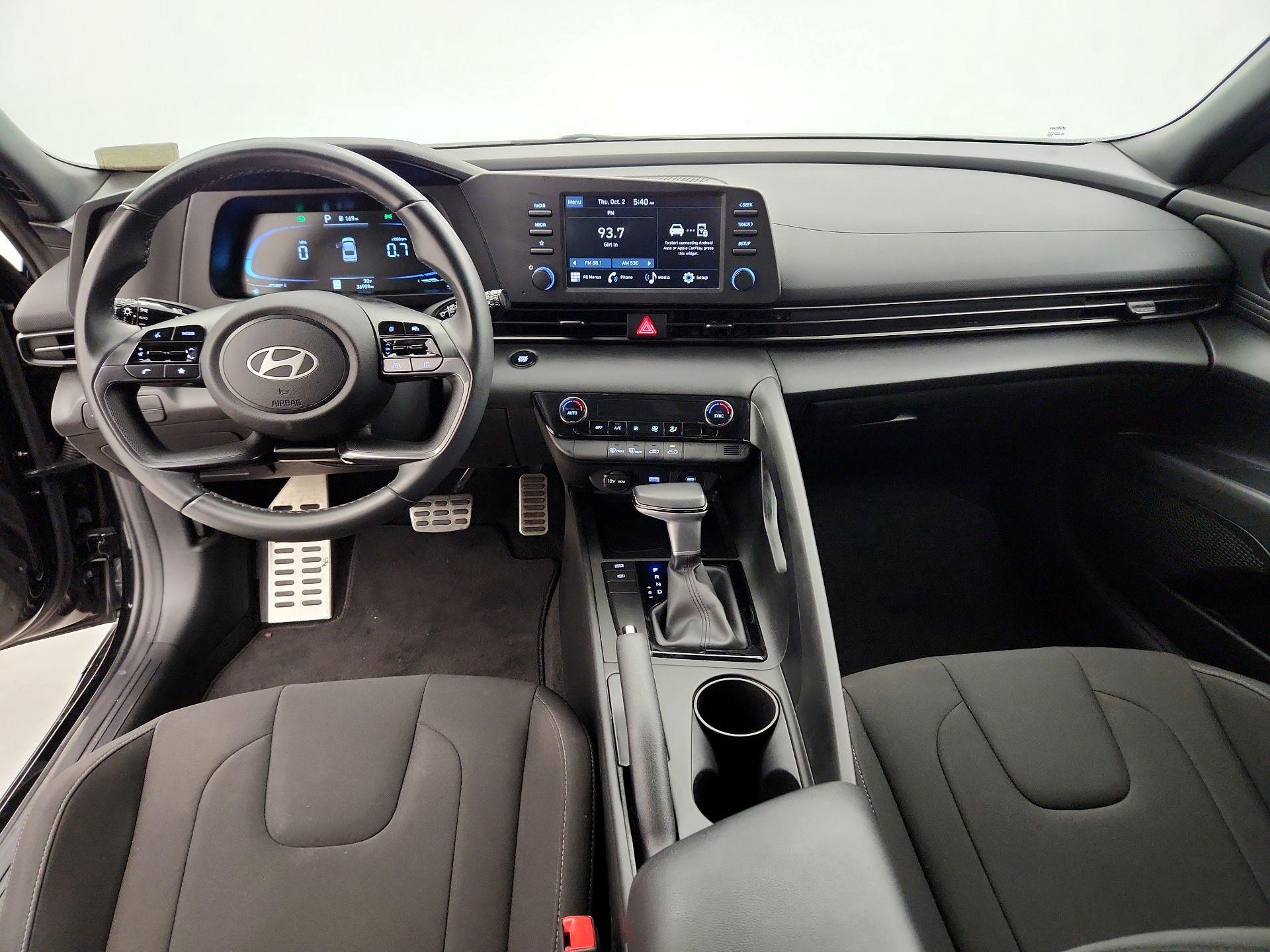 Thumbnail: 2025 Hyundai Elantra - 9