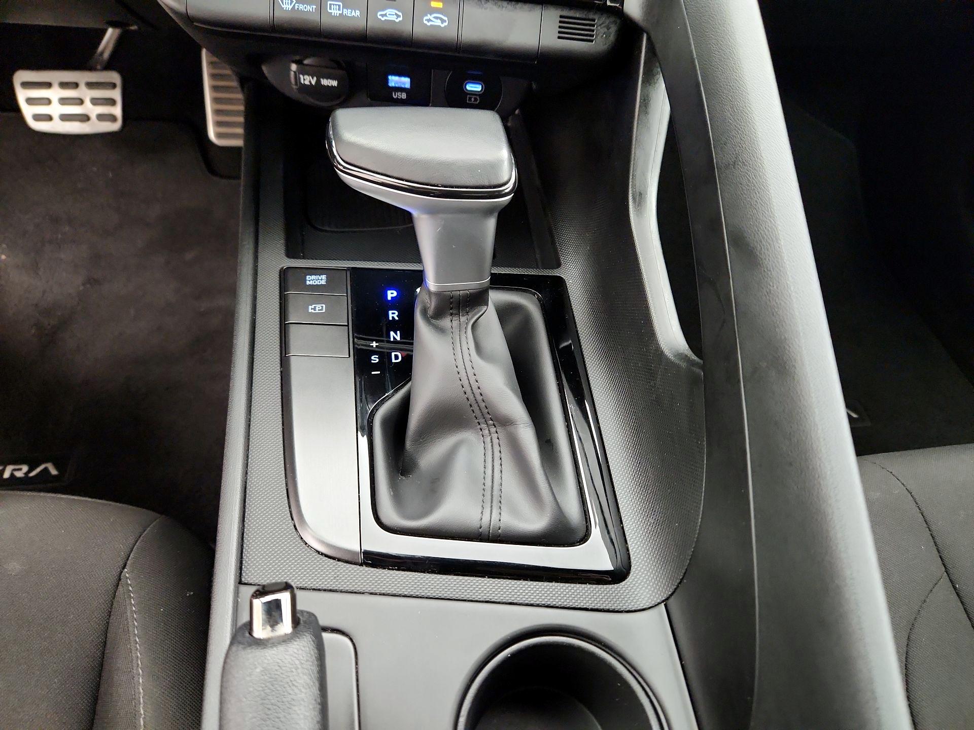 Thumbnail: 2025 Hyundai Elantra - 17