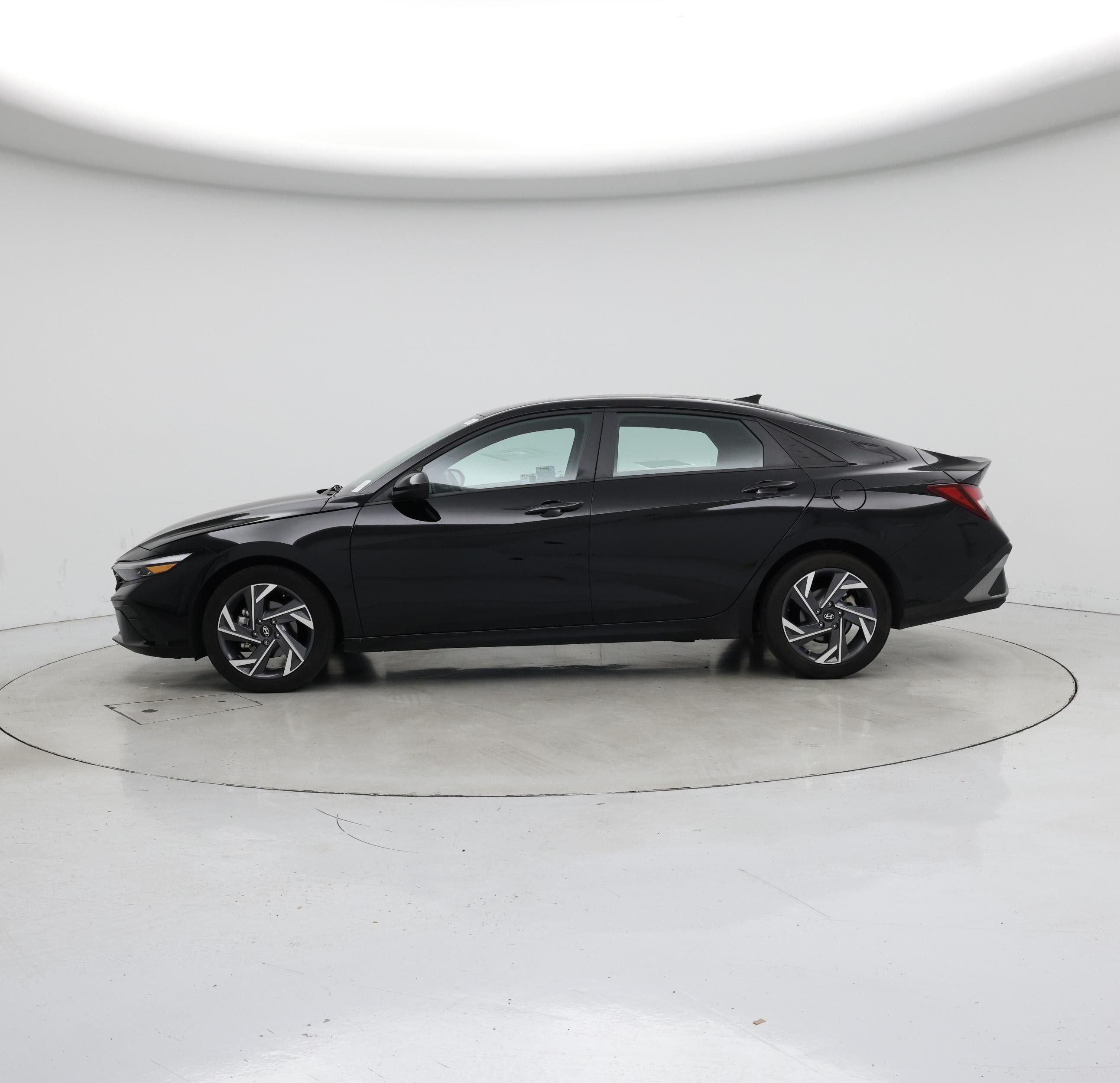 Thumbnail: 2025 Hyundai Elantra - 3