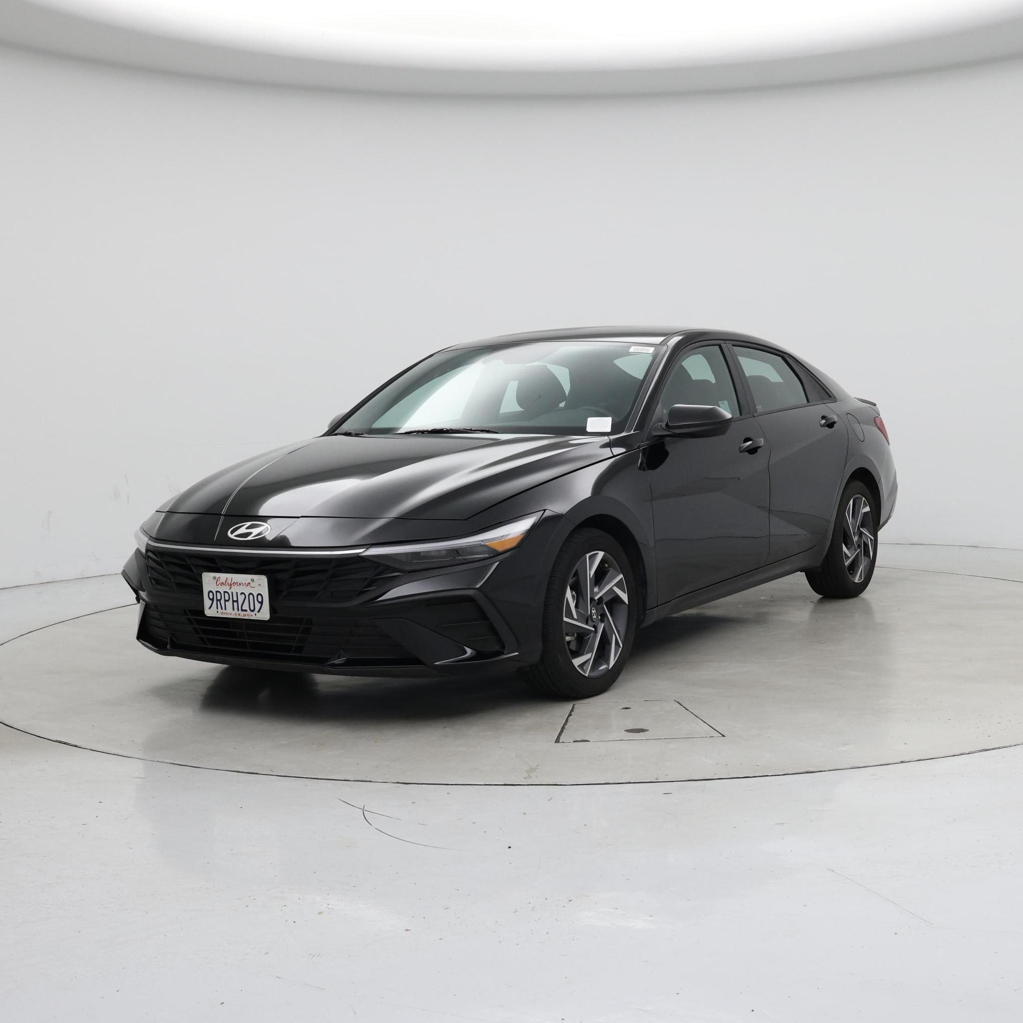 Thumbnail: 2025 Hyundai Elantra - 4
