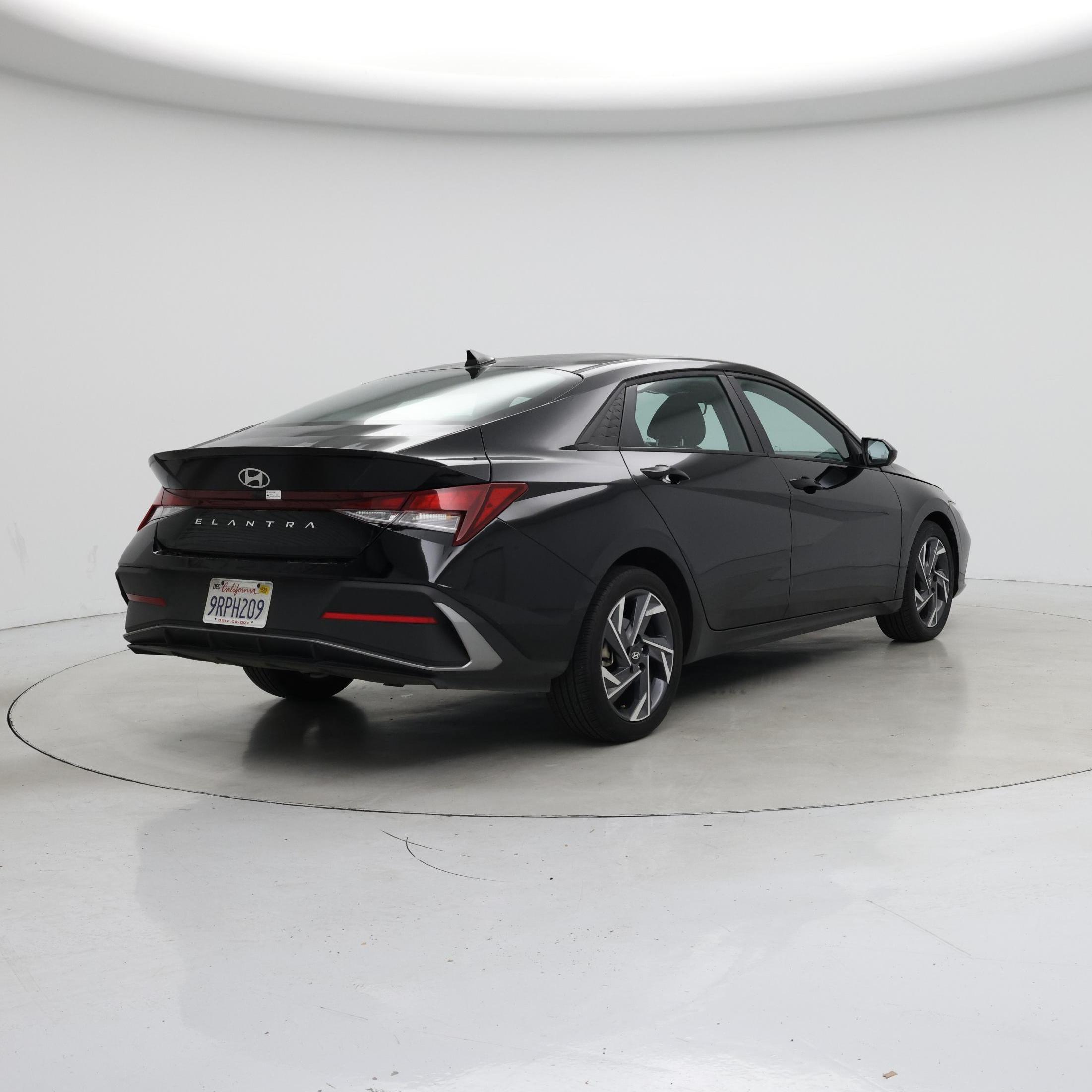 Thumbnail: 2025 Hyundai Elantra - 8