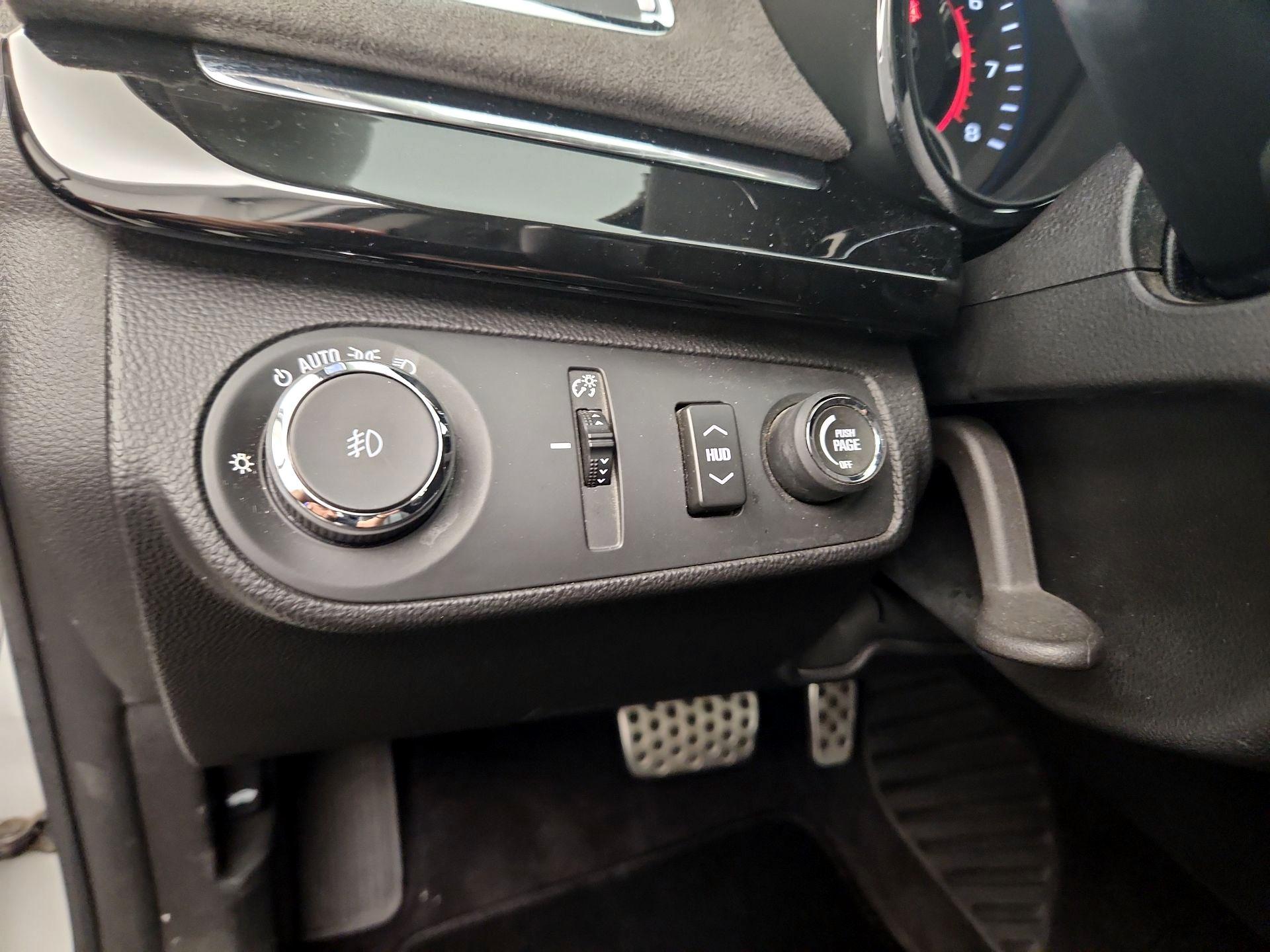 Thumbnail: 2015 Chevrolet  - 13