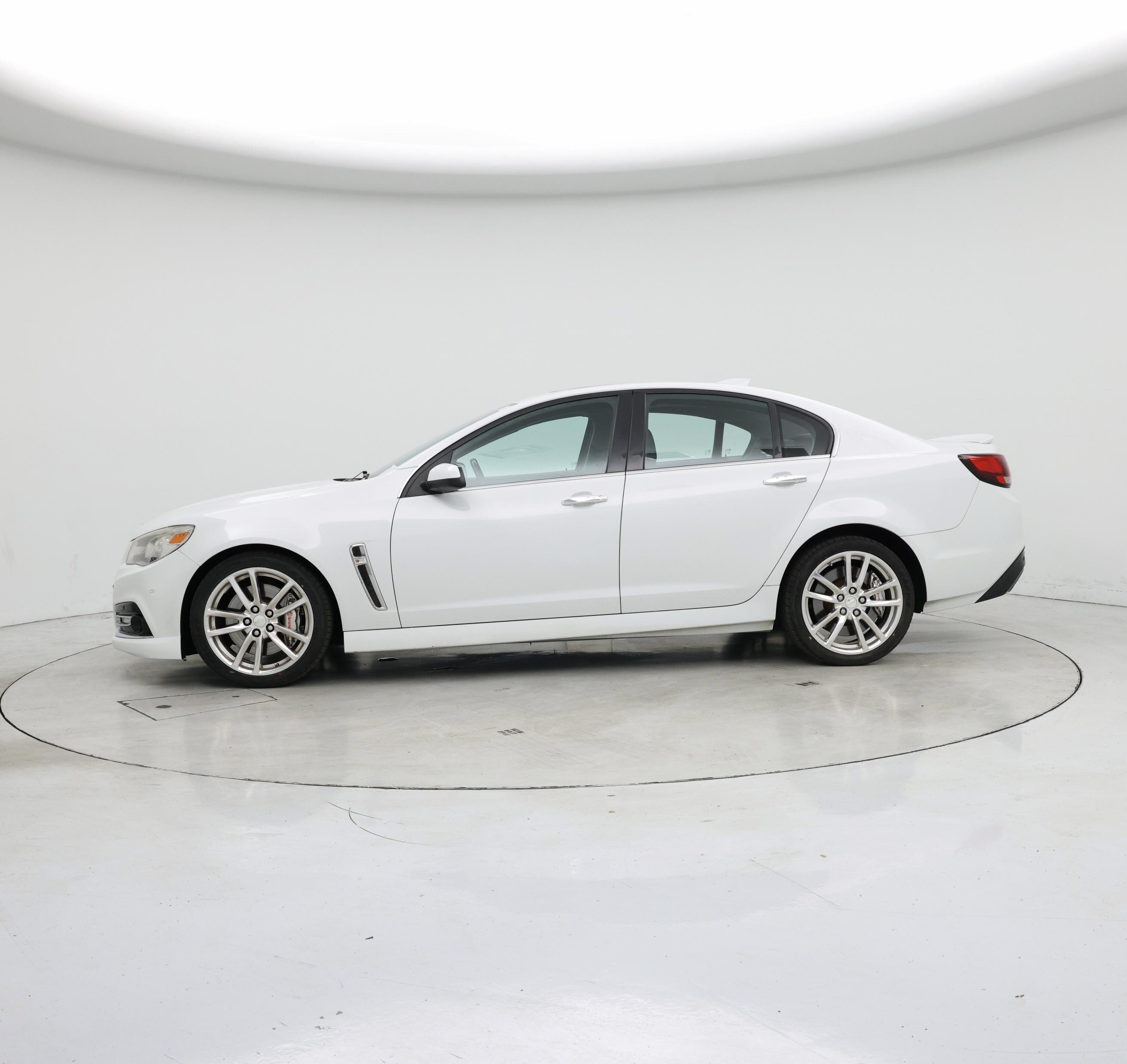 Thumbnail: 2015 Chevrolet  - 3