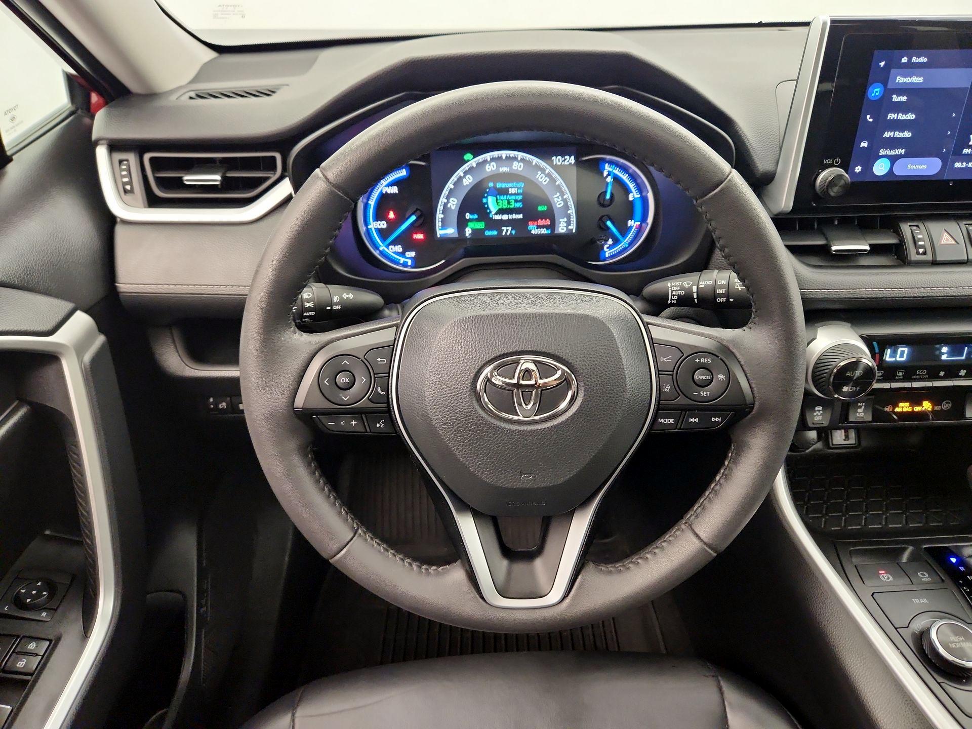 Thumbnail: 2024 Toyota RAV4 - 10