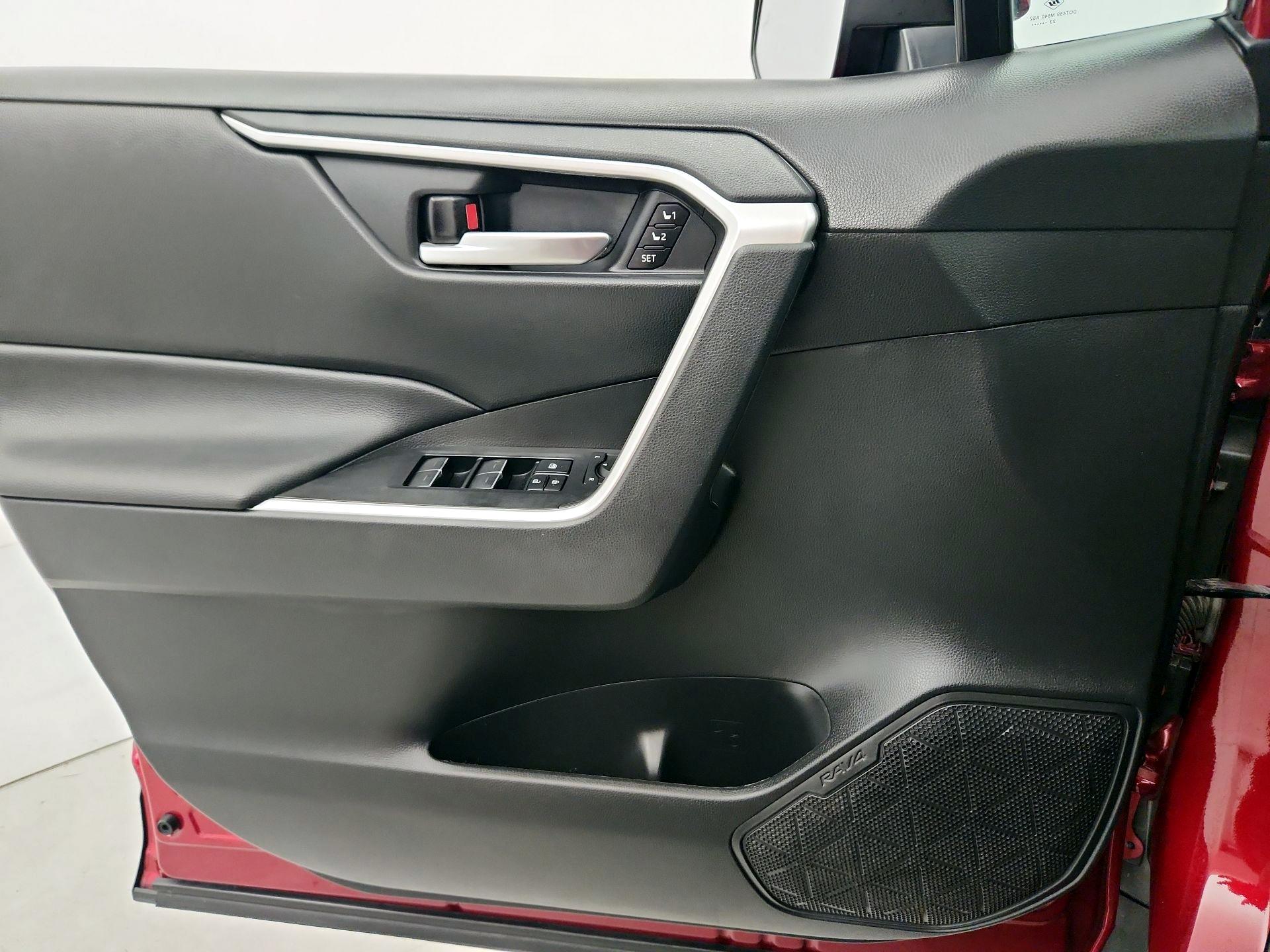 Thumbnail: 2024 Toyota RAV4 - 12