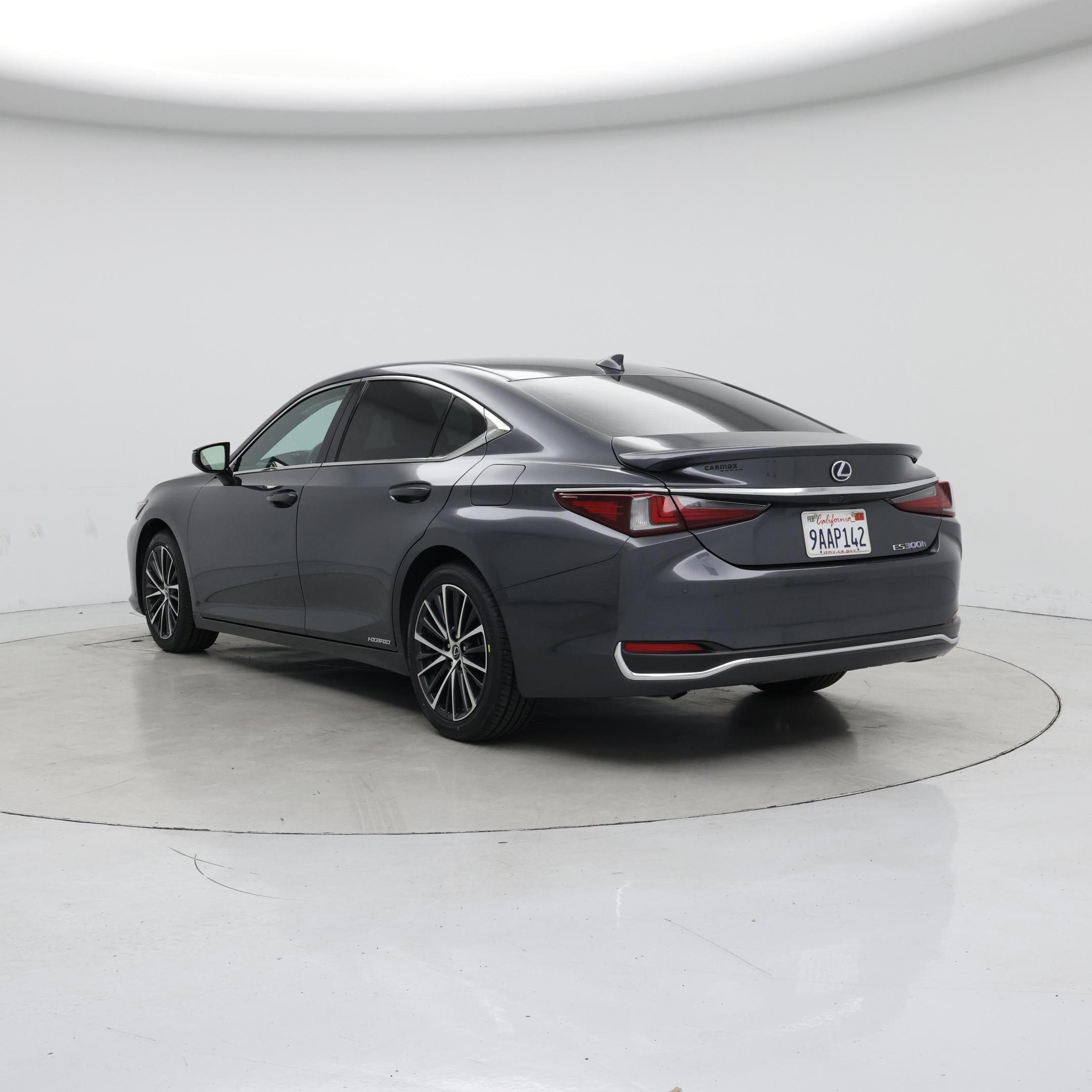 Thumbnail: 2022 Lexus ES - 2
