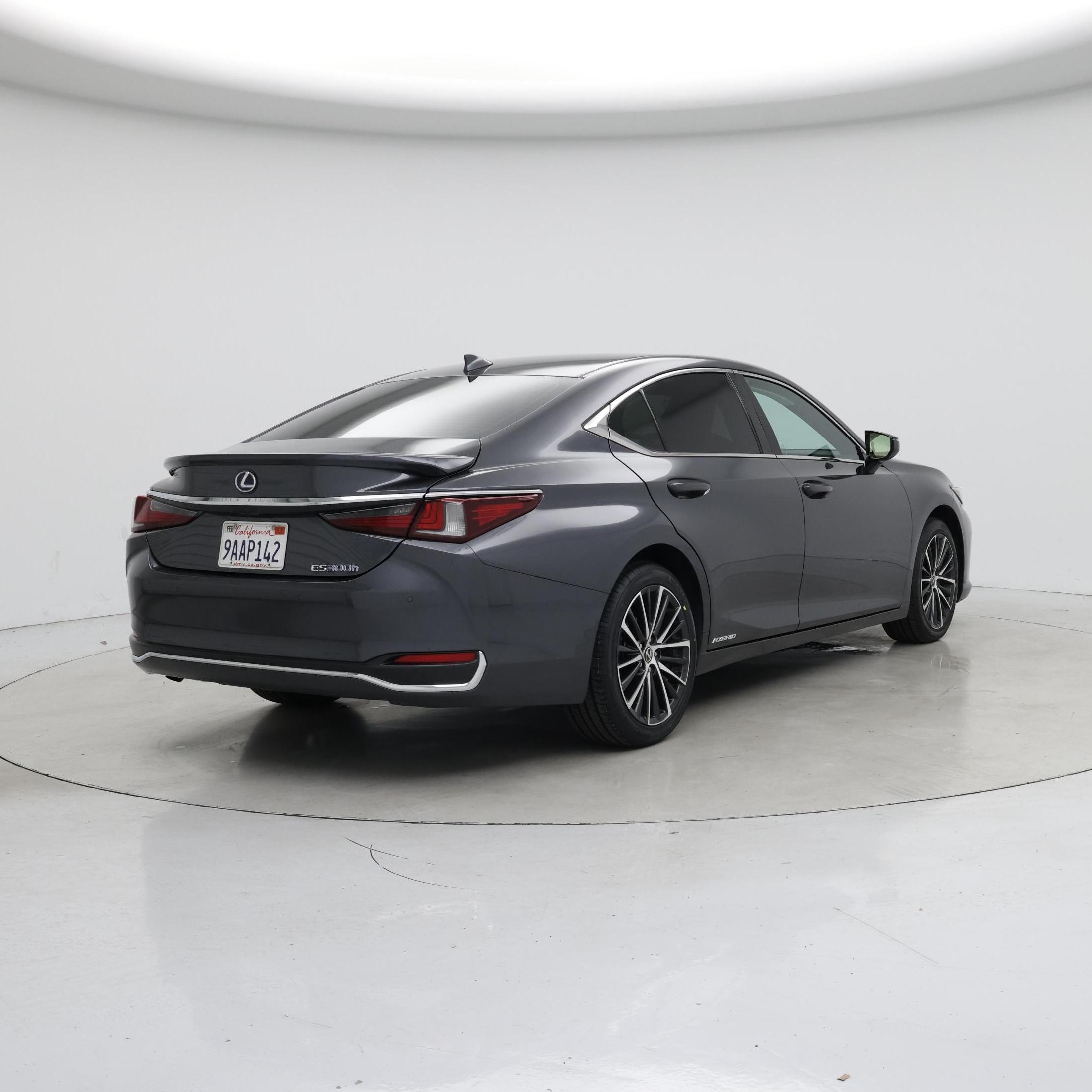 Thumbnail: 2022 Lexus ES - 8