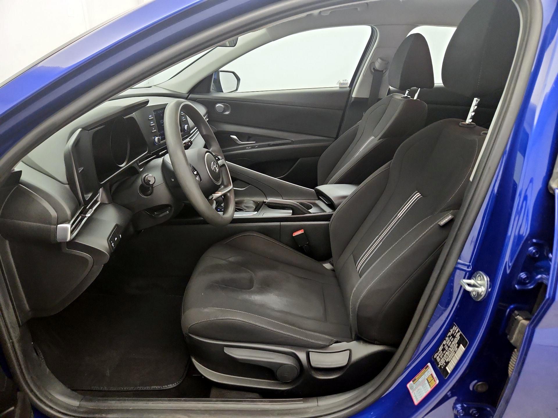 Thumbnail: 2023 Hyundai Elantra - 11