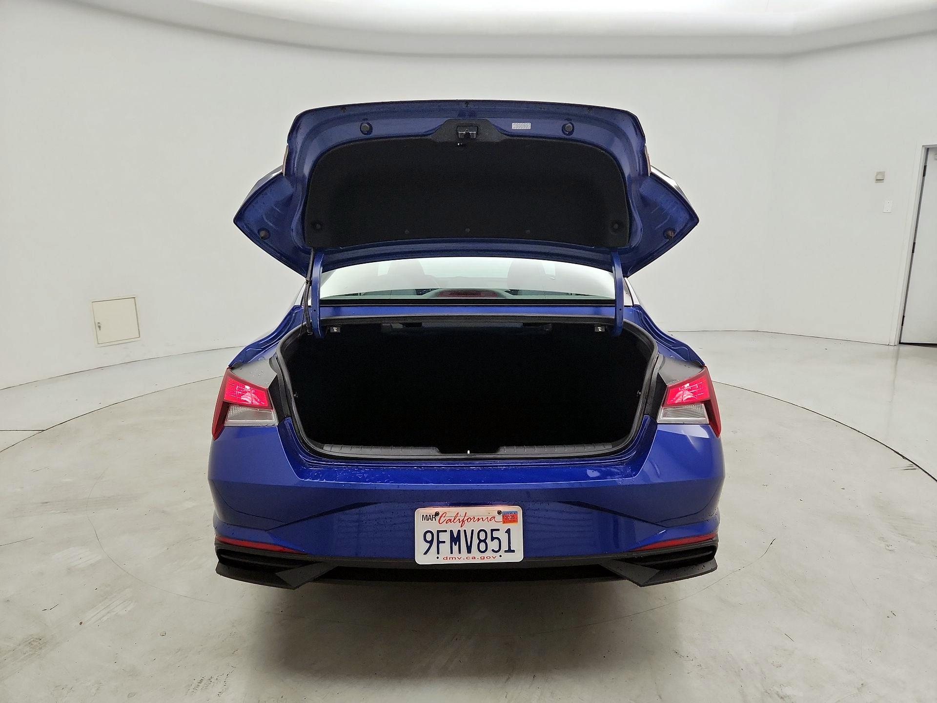 Thumbnail: 2023 Hyundai Elantra - 20