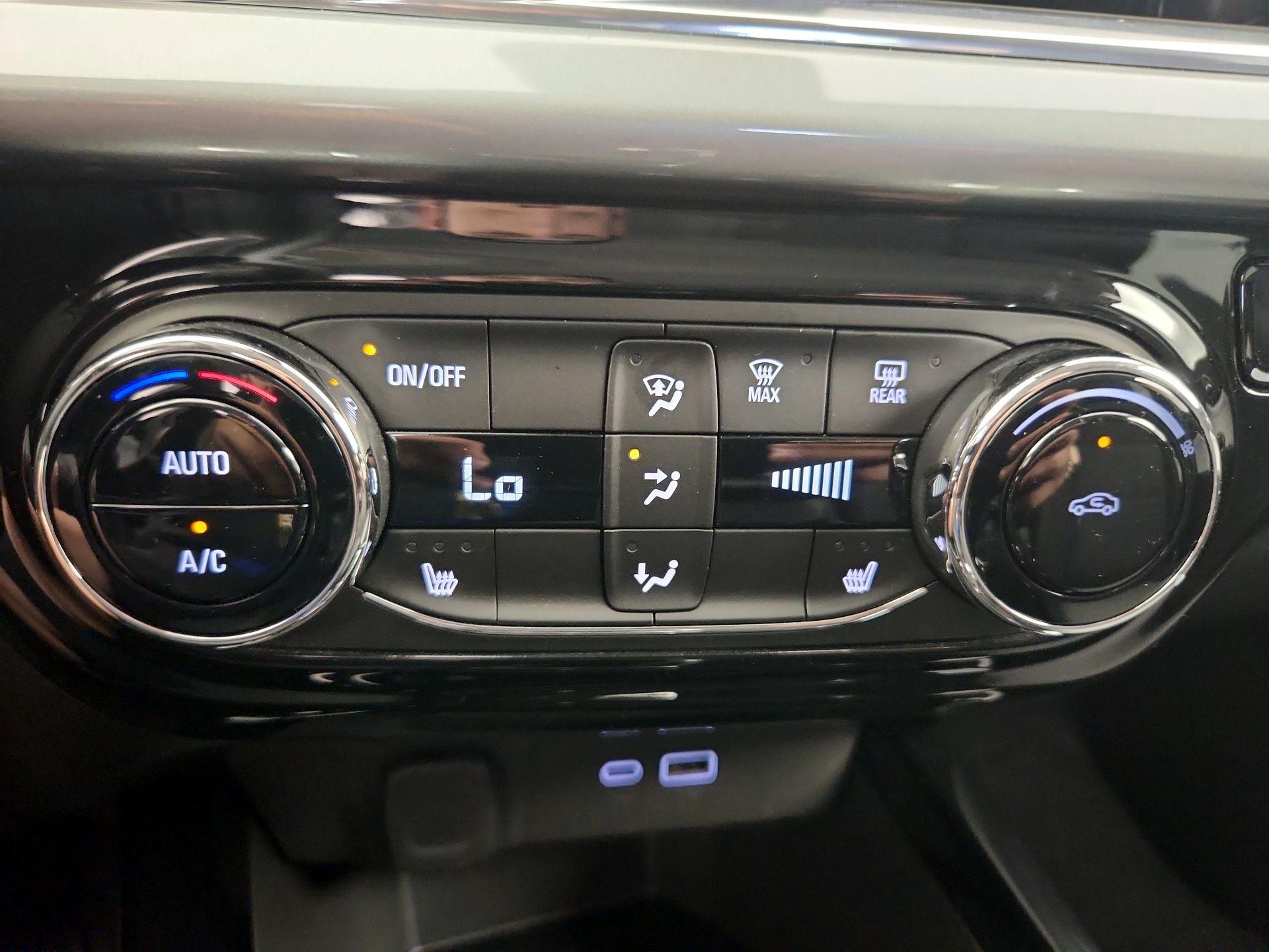 Thumbnail: 2024 Chevrolet Trax - 16