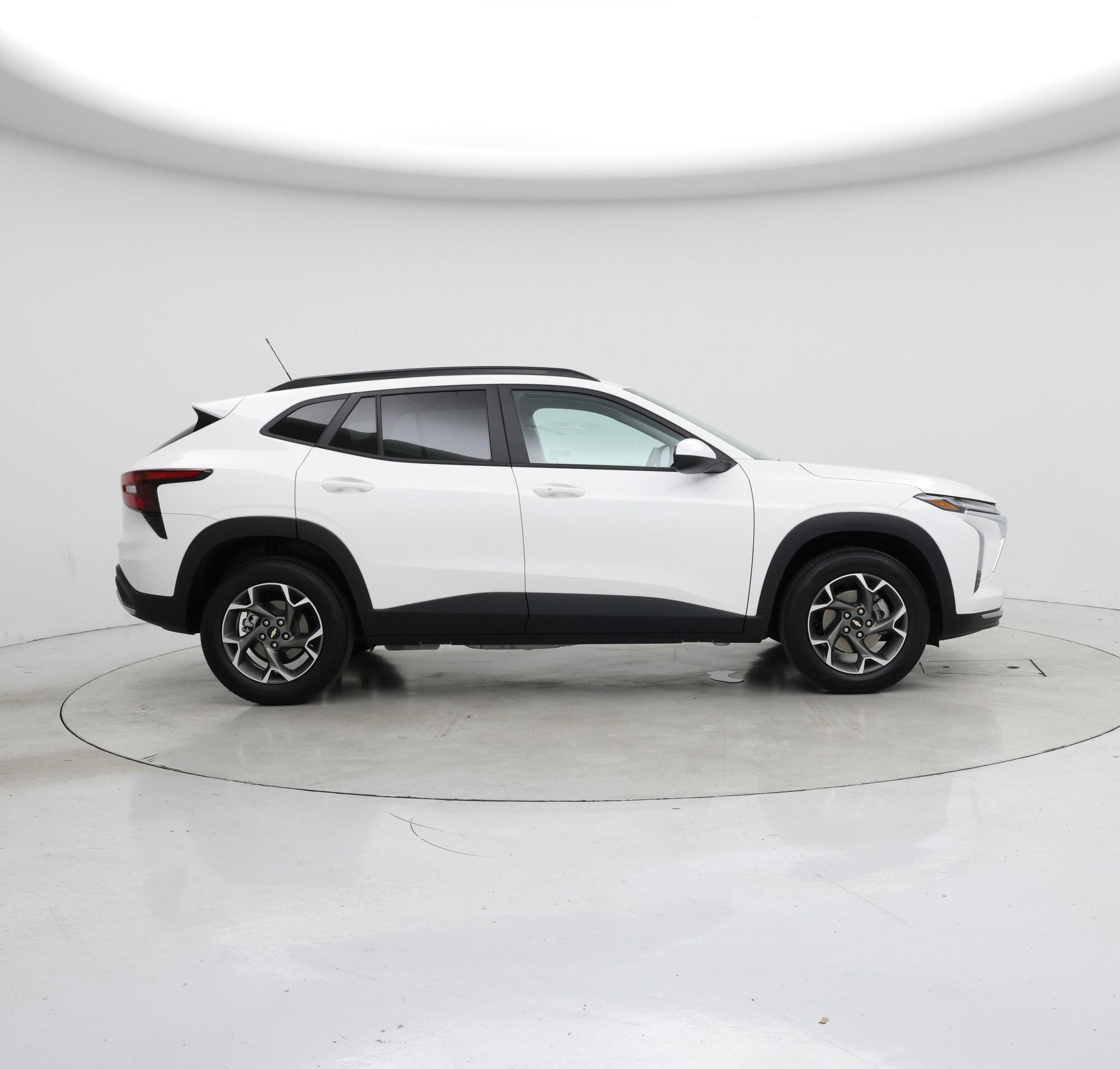 Thumbnail: 2024 Chevrolet Trax - 7