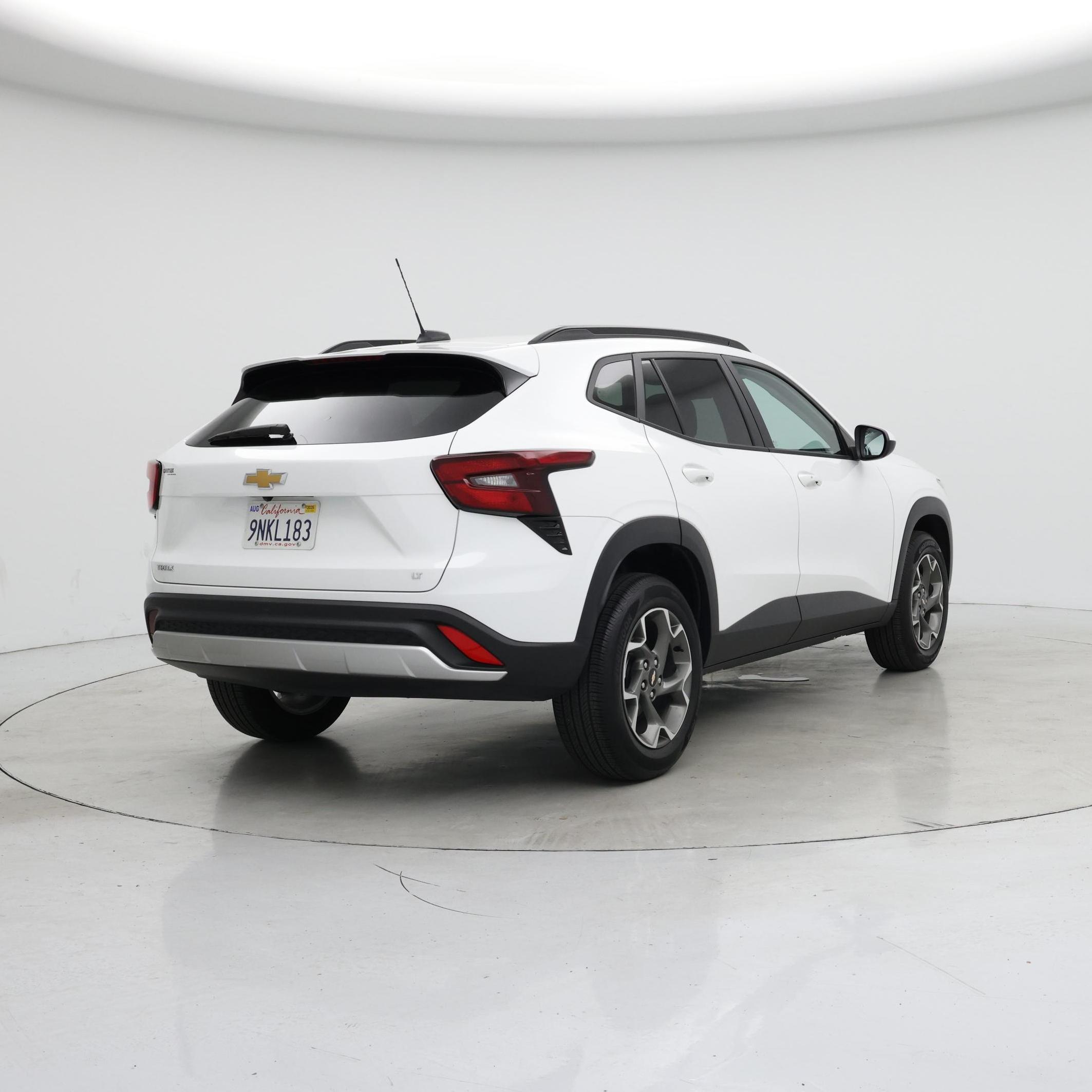 Thumbnail: 2024 Chevrolet Trax - 8
