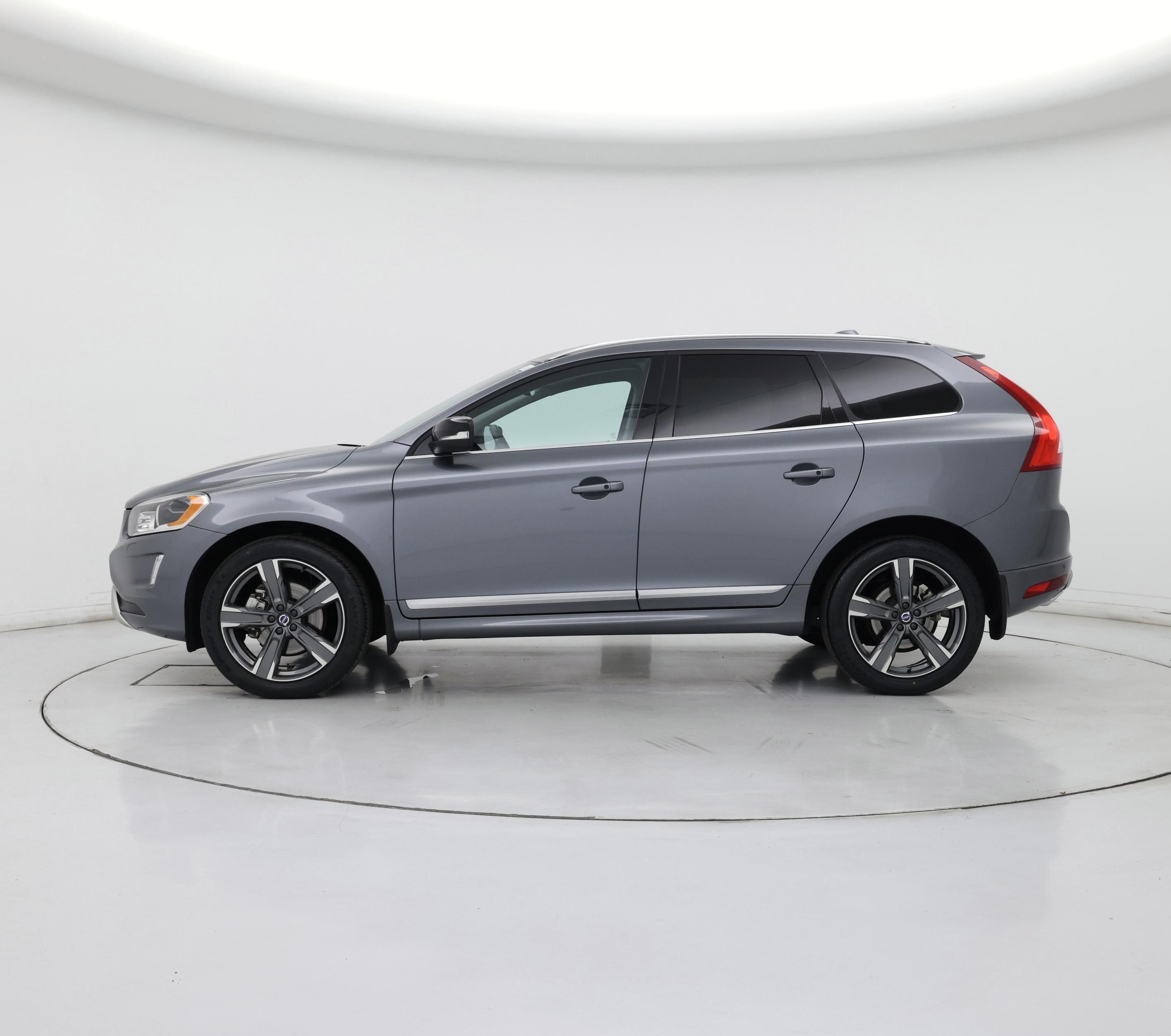 Thumbnail: 2017 Volvo XC60 - 3