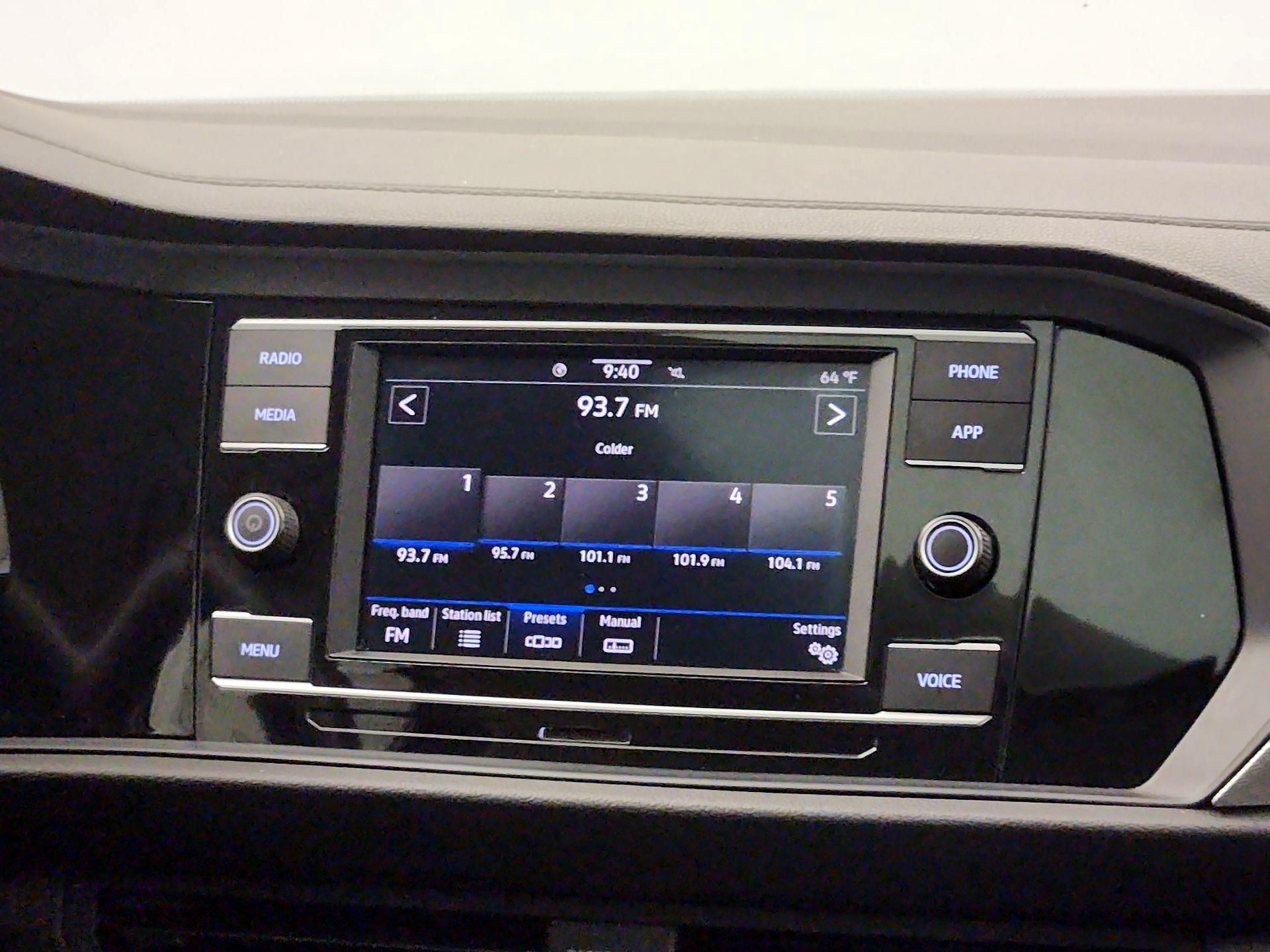 Thumbnail: 2021 Volkswagen Jetta - 15