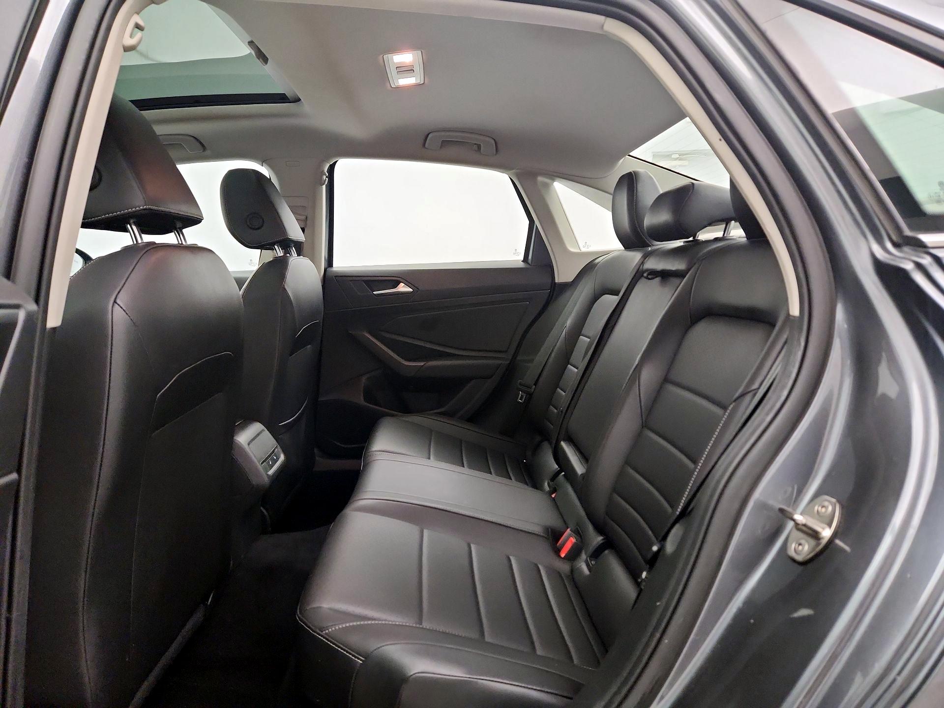 Thumbnail: 2021 Volkswagen Jetta - 20