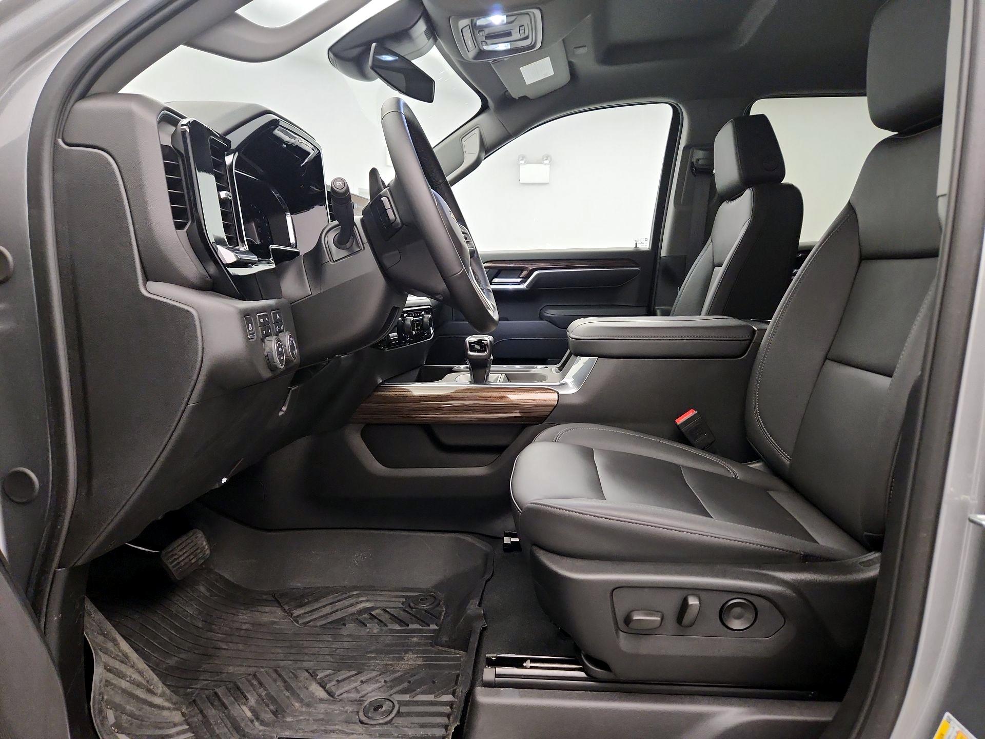 Thumbnail: 2025 Chevrolet Silverado 1500 - 11