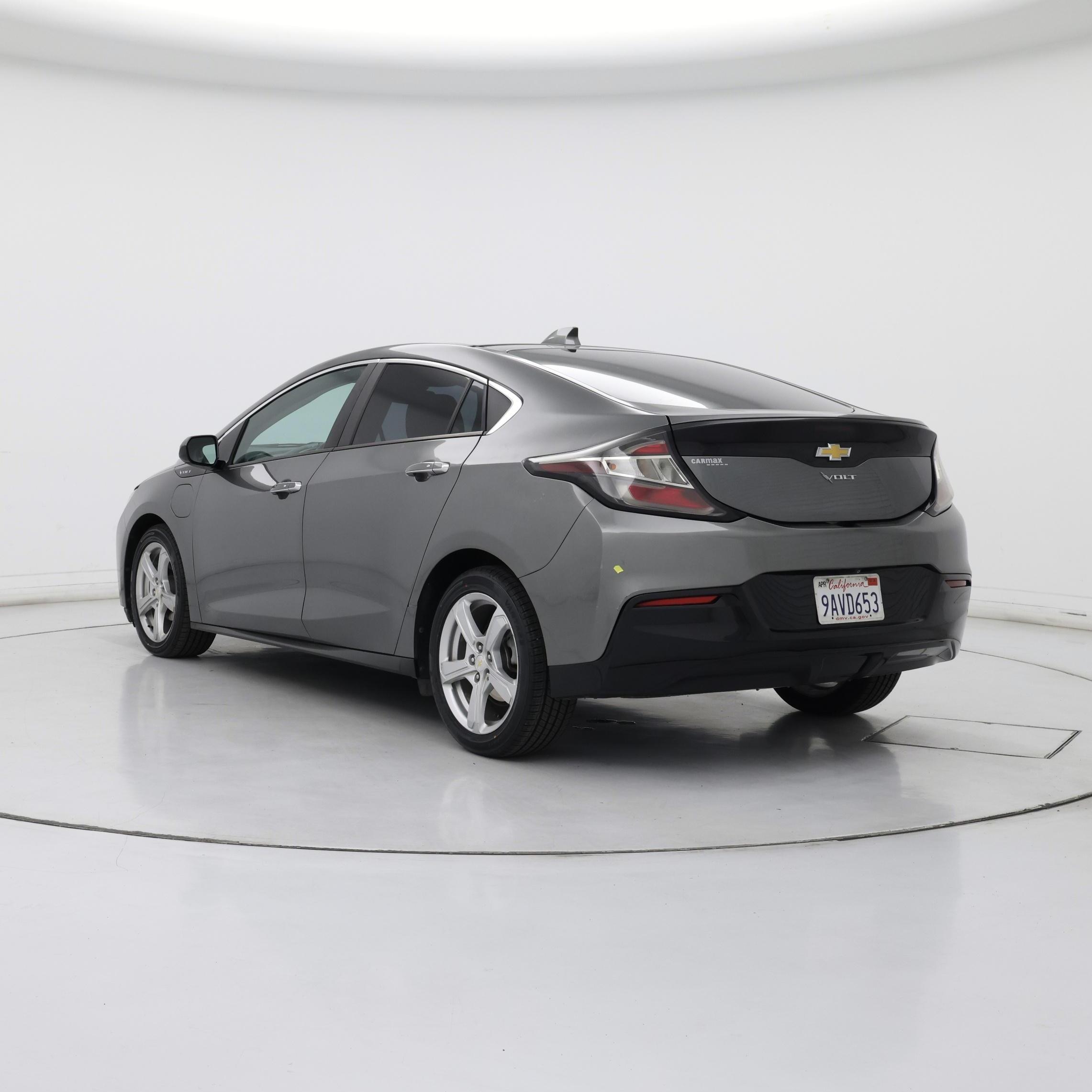 Thumbnail: 2017 Chevrolet Volt - 2
