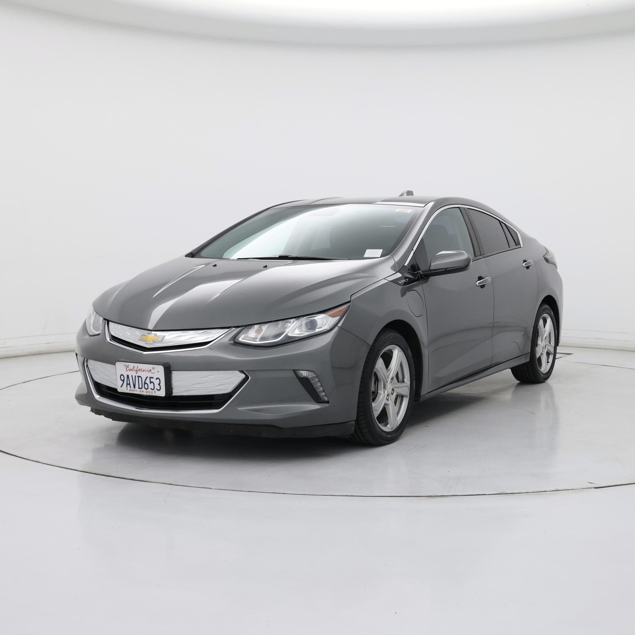Thumbnail: 2017 Chevrolet Volt - 4