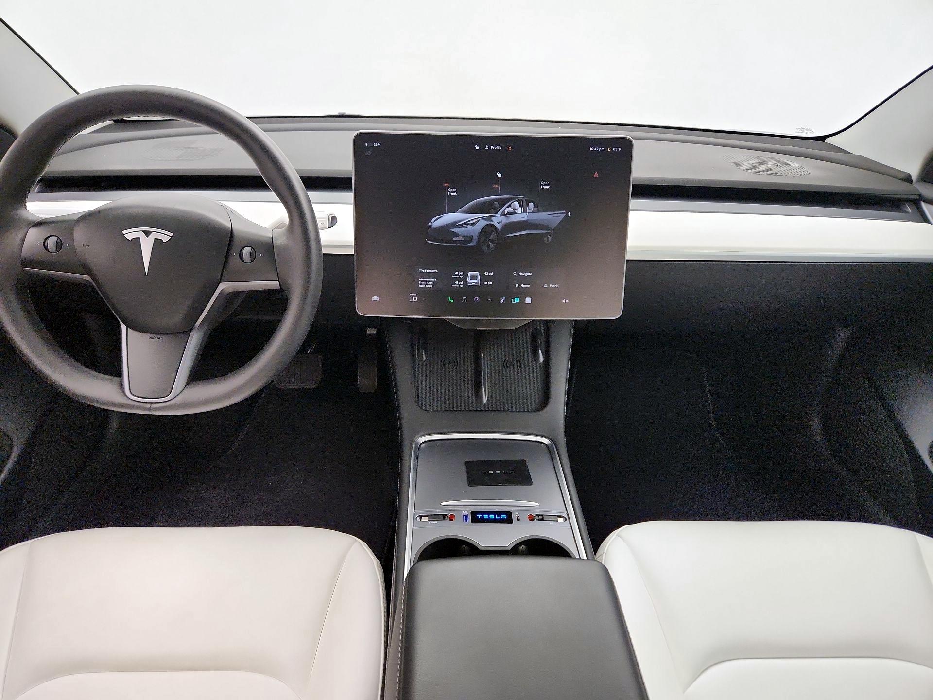 Thumbnail: 2023 Tesla Model 3 - 9