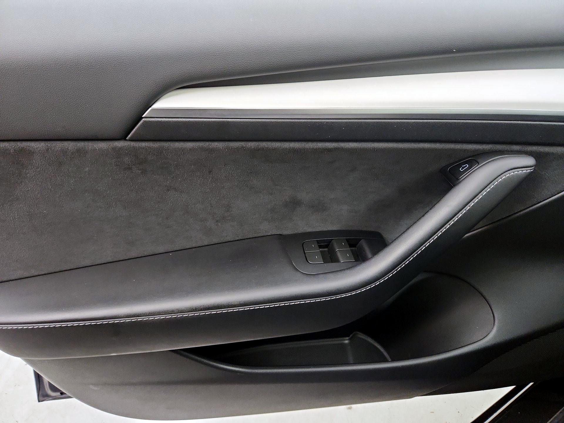 Thumbnail: 2023 Tesla Model 3 - 12