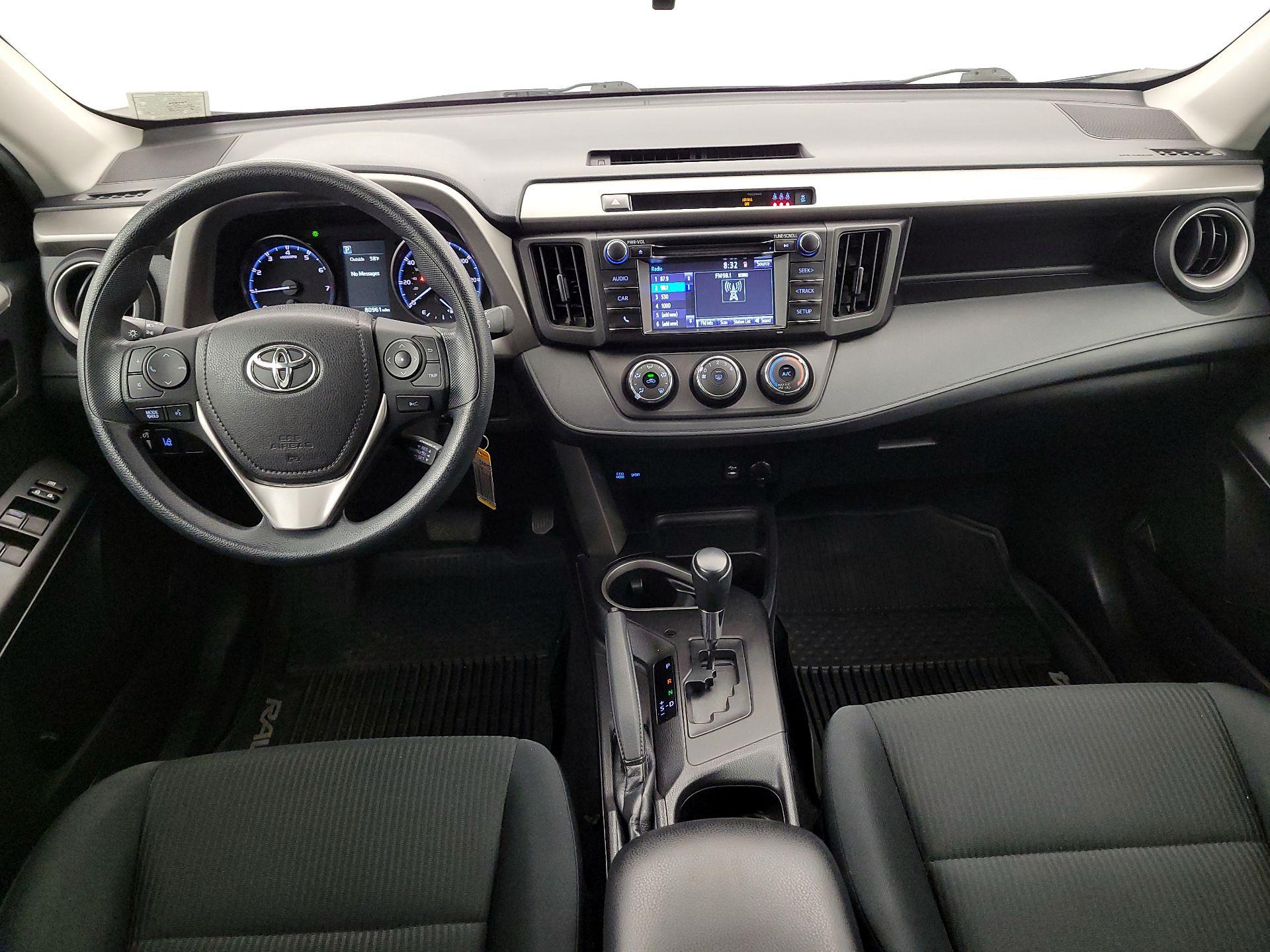 Thumbnail: 2017 Toyota RAV4 - 9