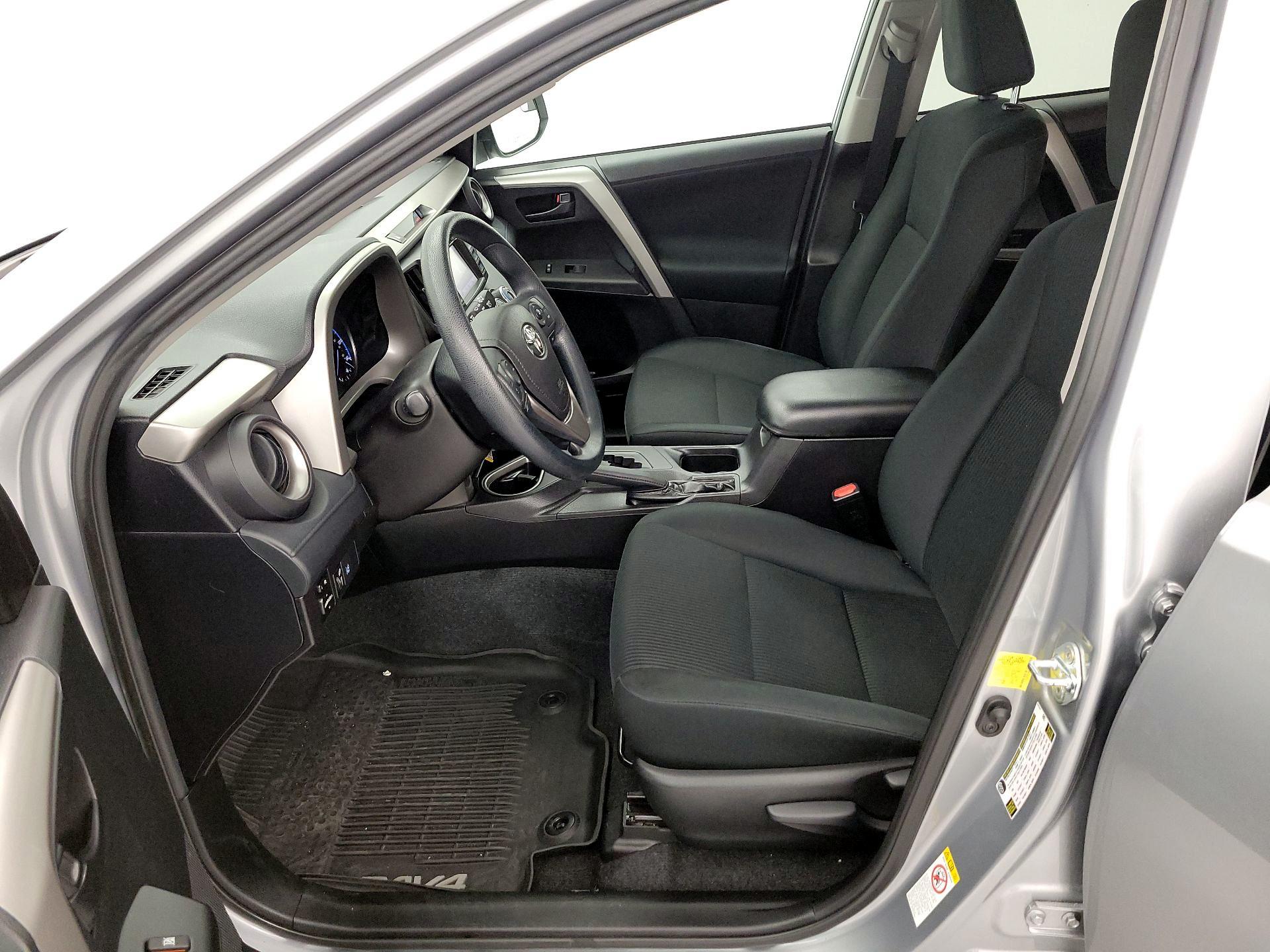 Thumbnail: 2017 Toyota RAV4 - 11