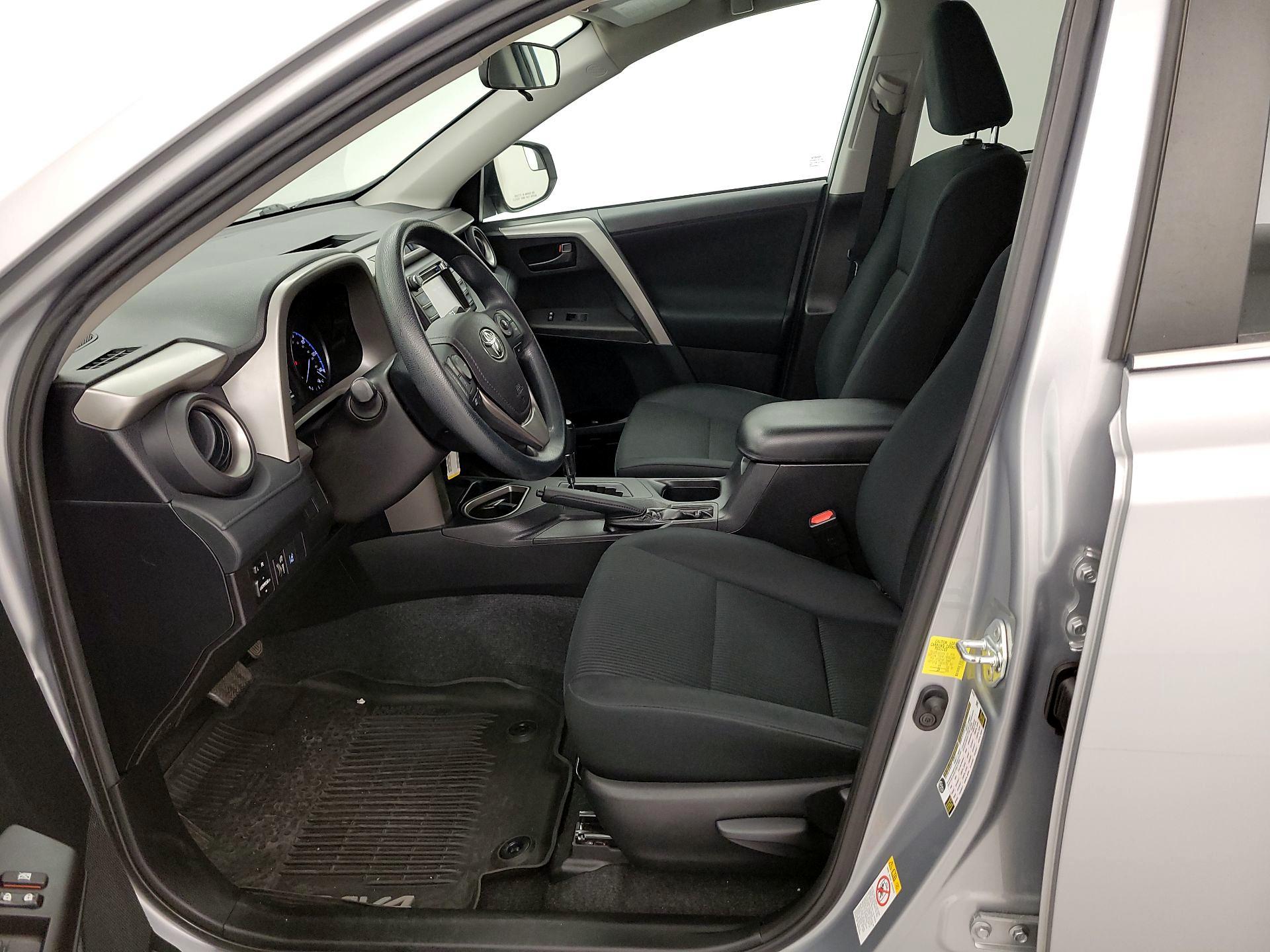Thumbnail: 2017 Toyota RAV4 - 19