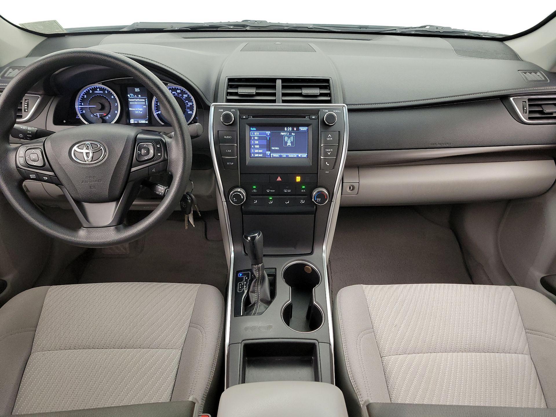 Thumbnail: 2017 Toyota Camry - 9