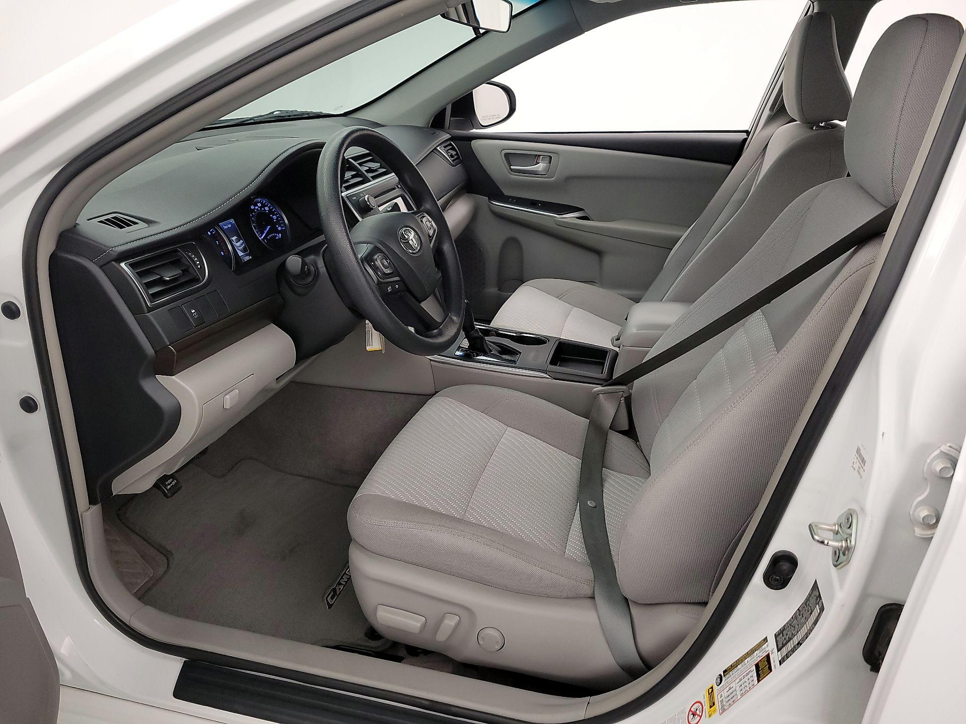Thumbnail: 2017 Toyota Camry - 11