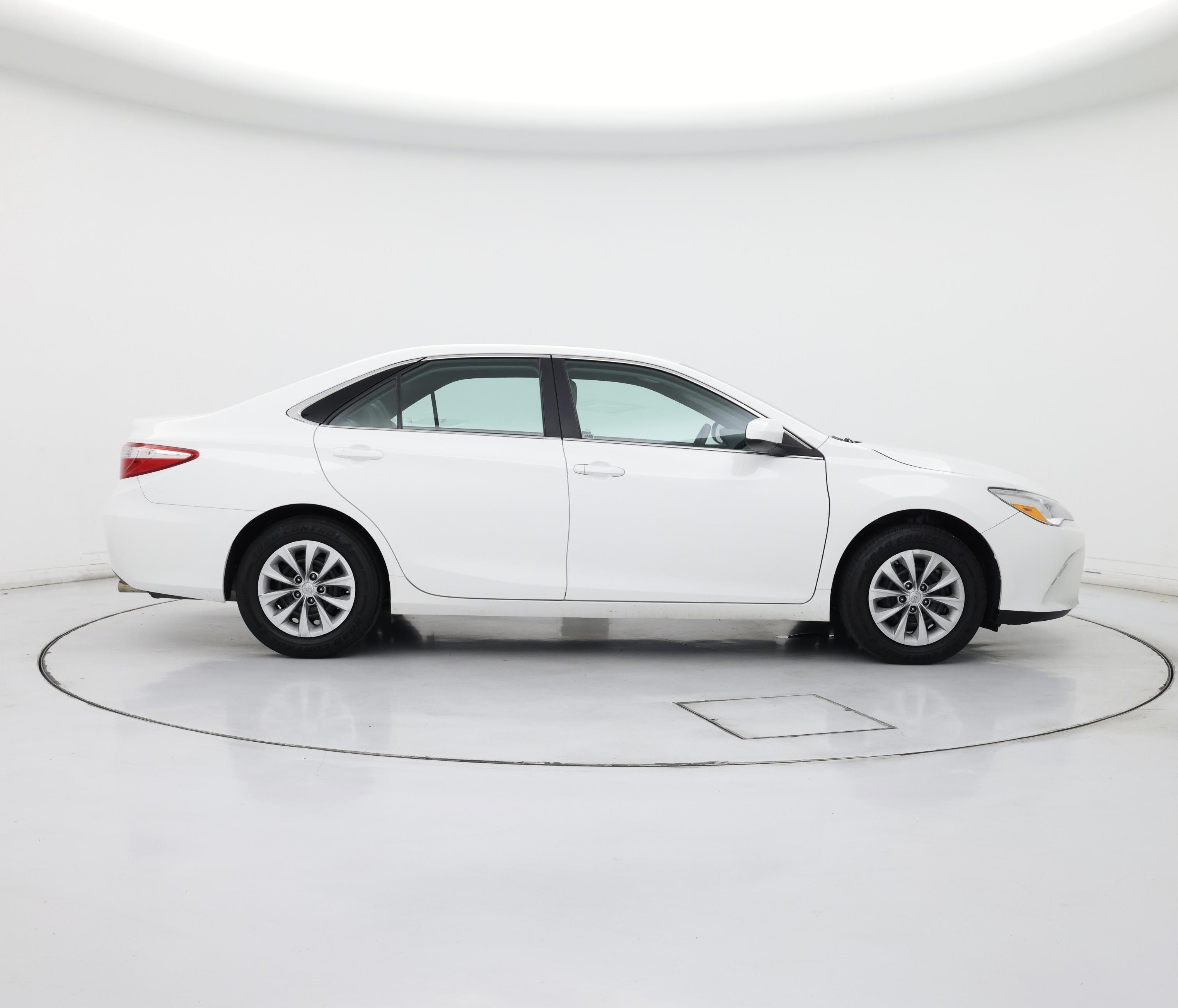 Thumbnail: 2017 Toyota Camry - 7