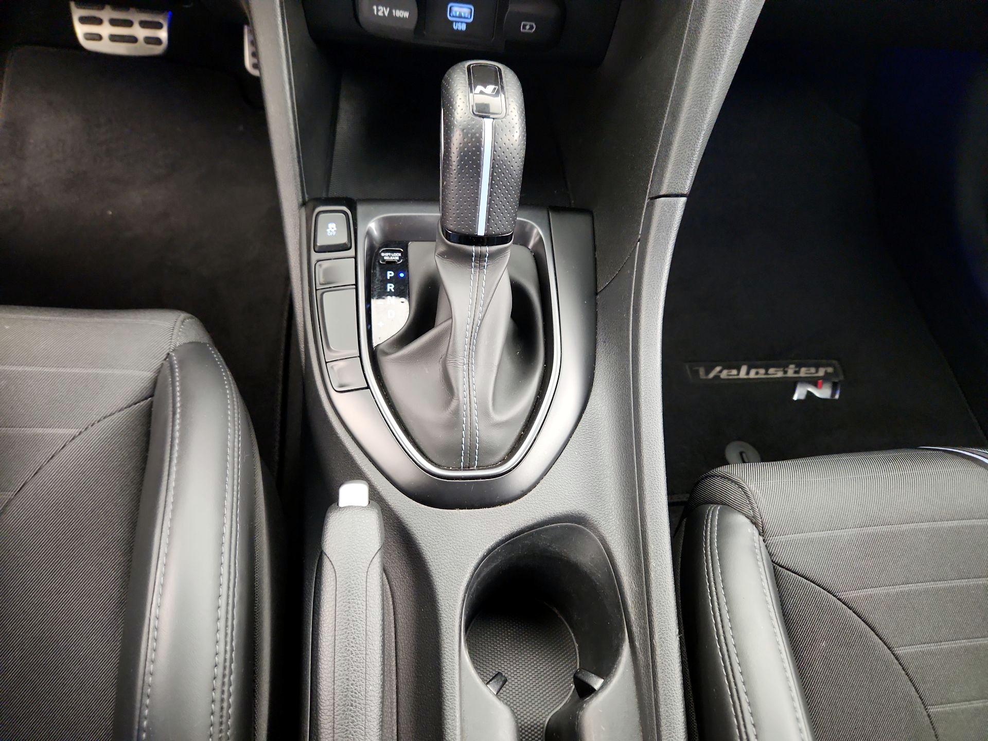 Thumbnail: 2021 Hyundai Veloster - 18