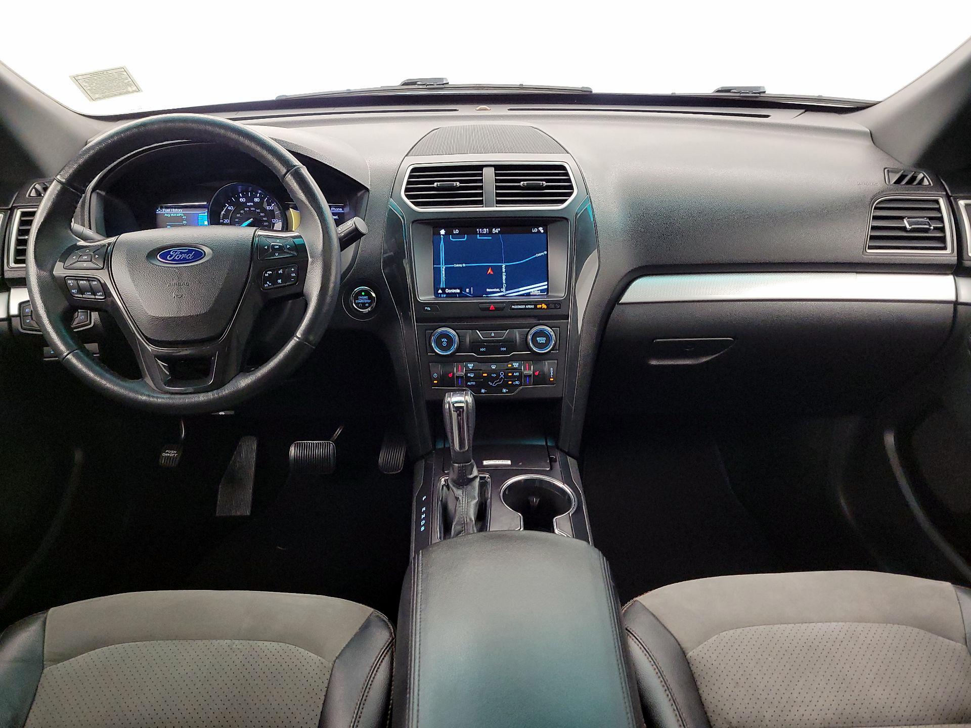 Thumbnail: 2017 Ford Explorer - 9