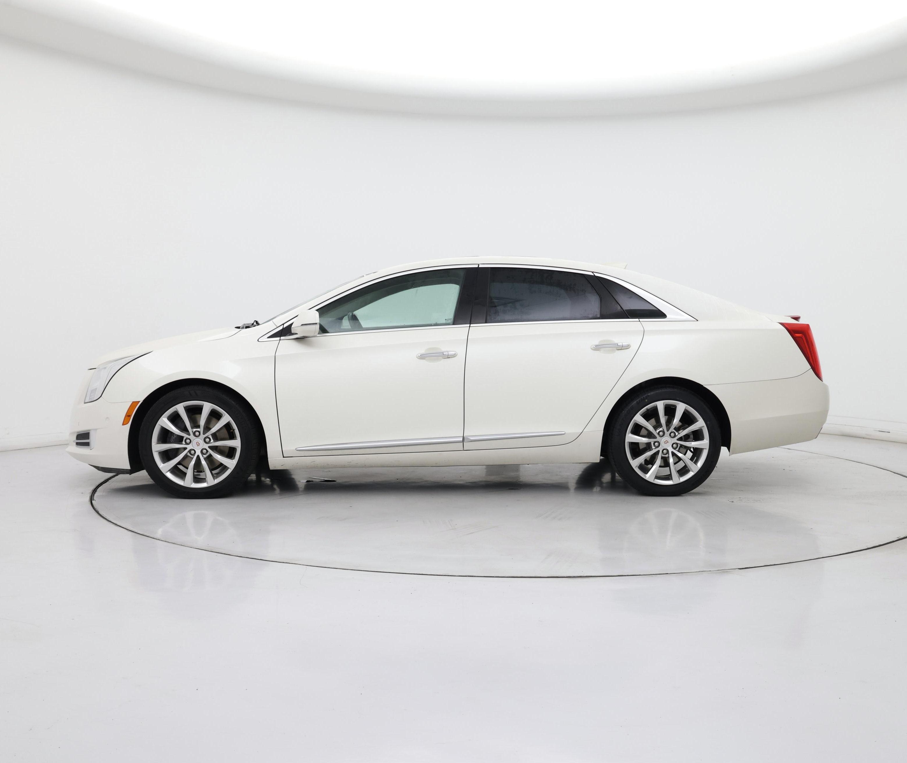 Thumbnail: 2015 Cadillac XTS - 3