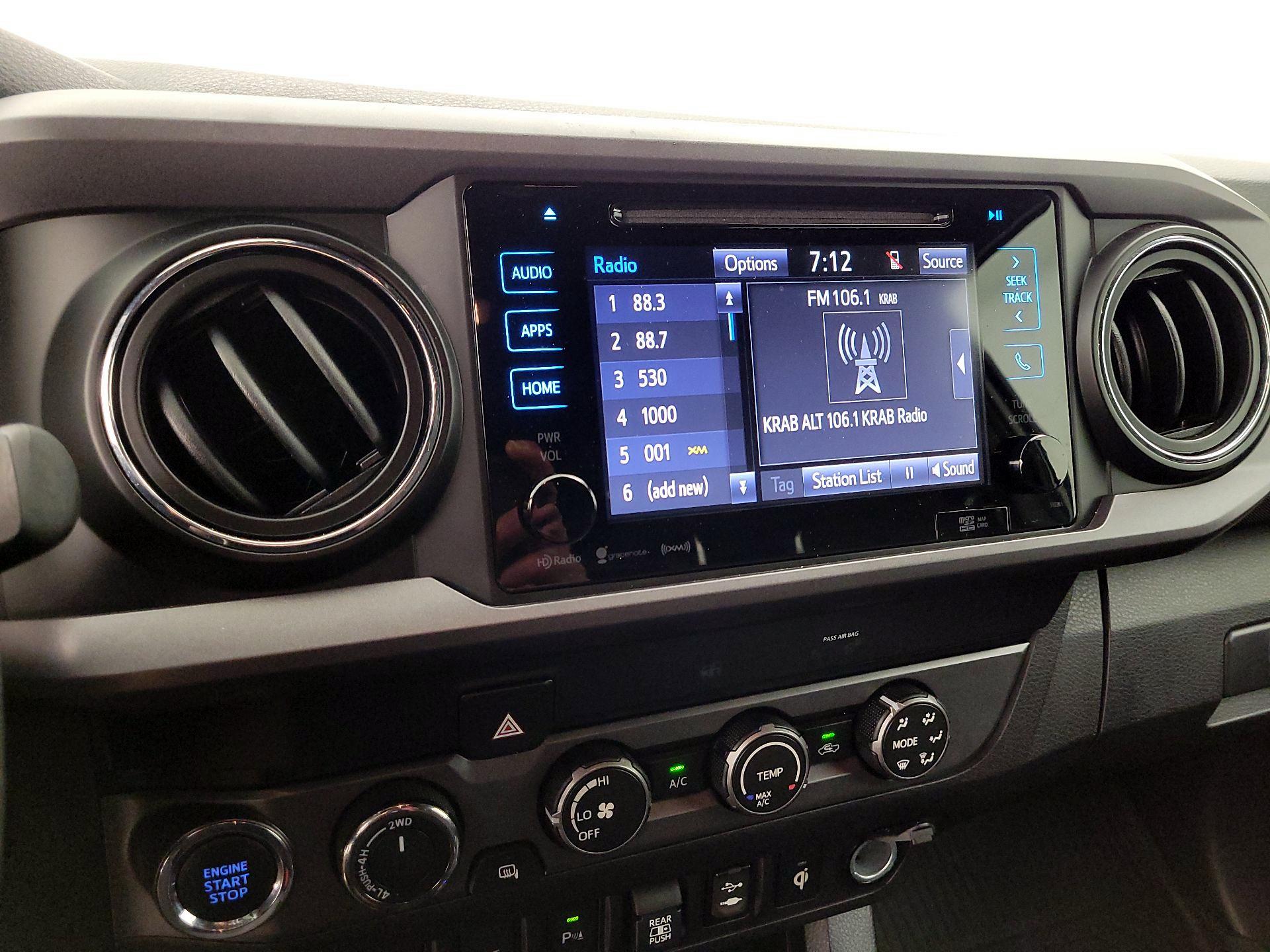Thumbnail: 2019 Toyota Tacoma - 15