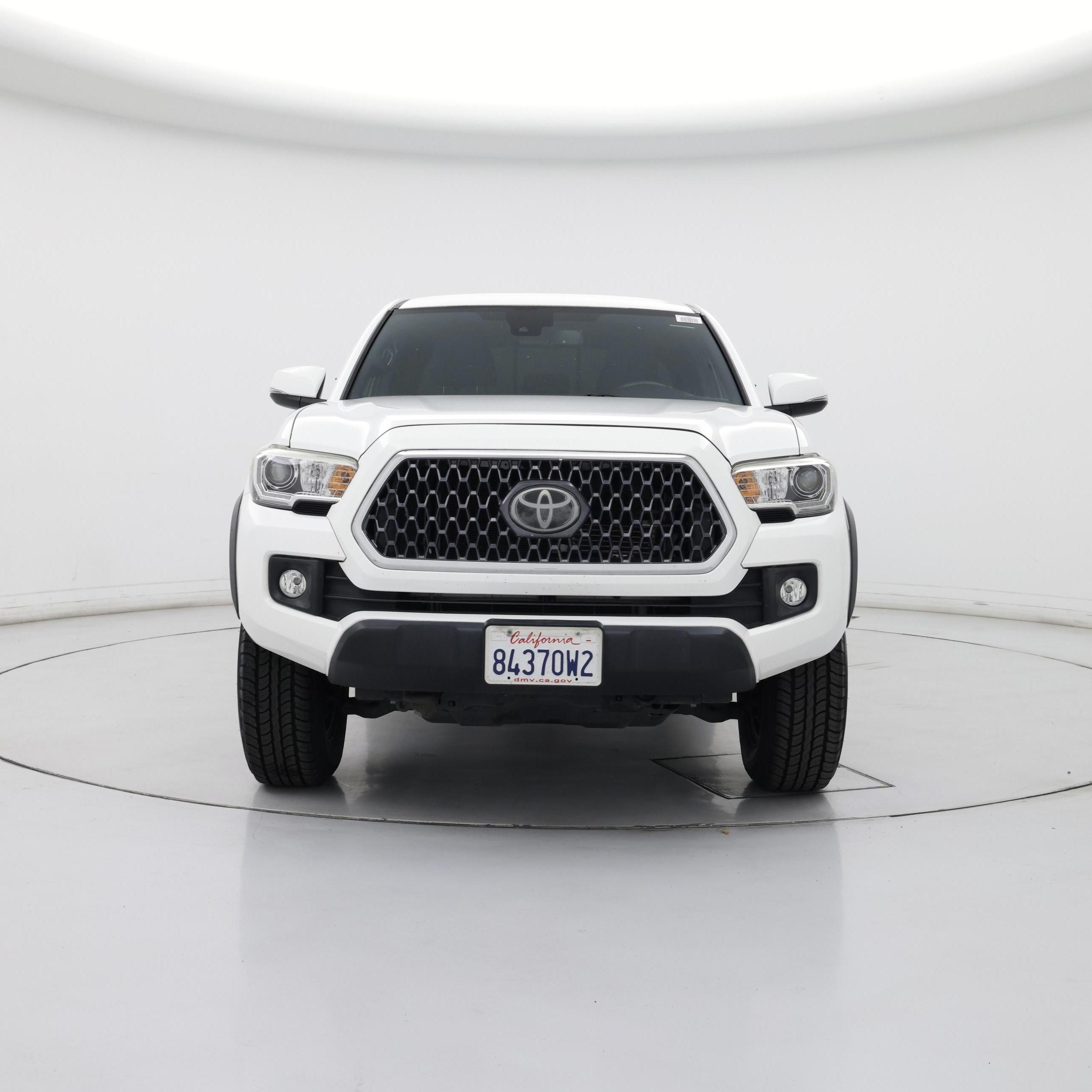 Thumbnail: 2019 Toyota Tacoma - 5