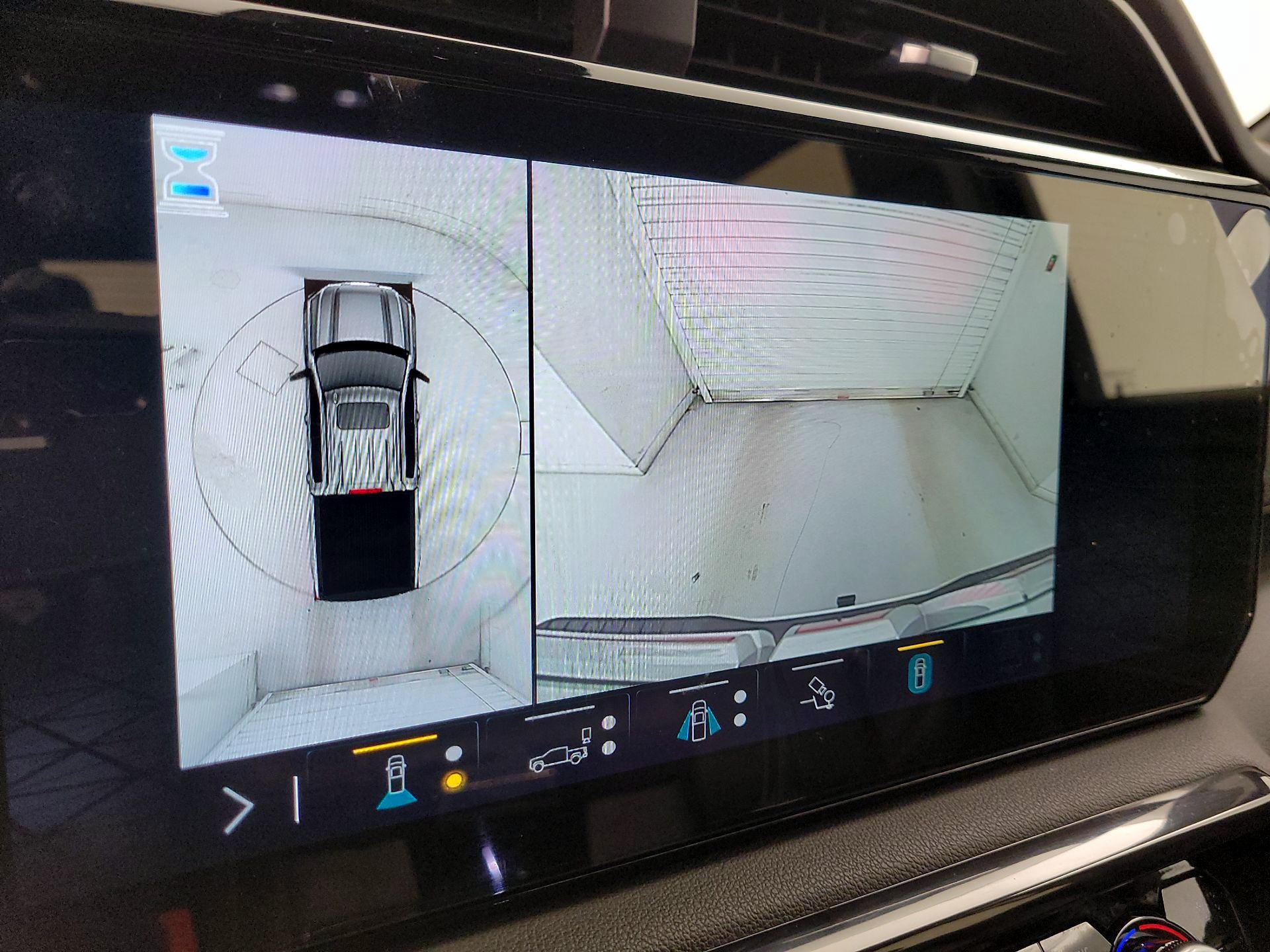 Thumbnail: 2023 GMC Sierra 1500 - 14