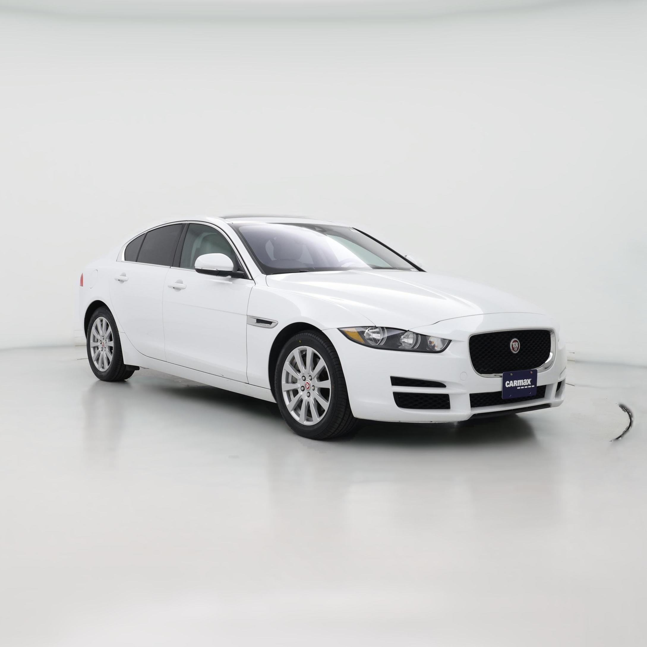 Thumbnail: 2019 Jaguar XE - 1
