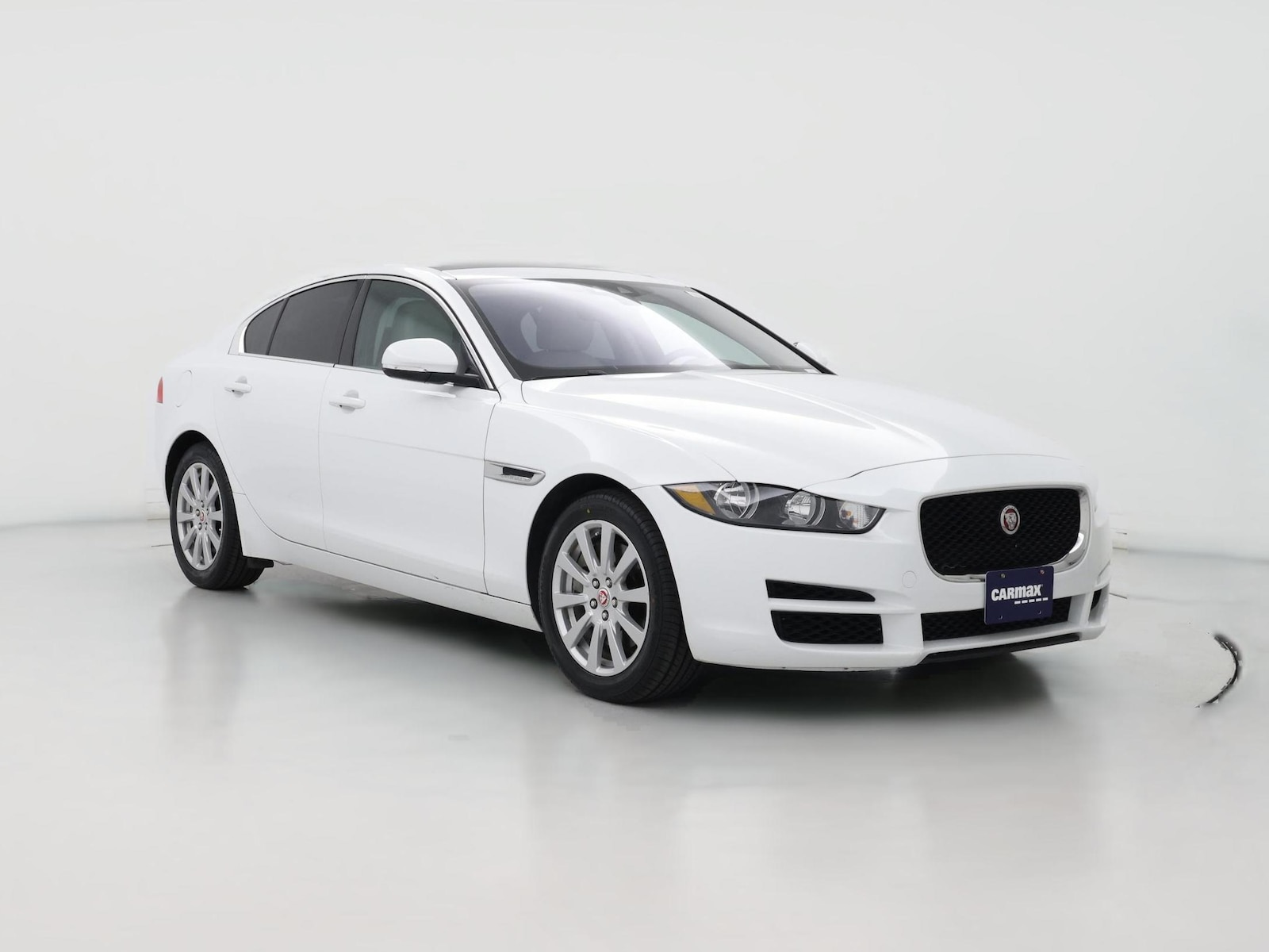 2019 Jaguar XE