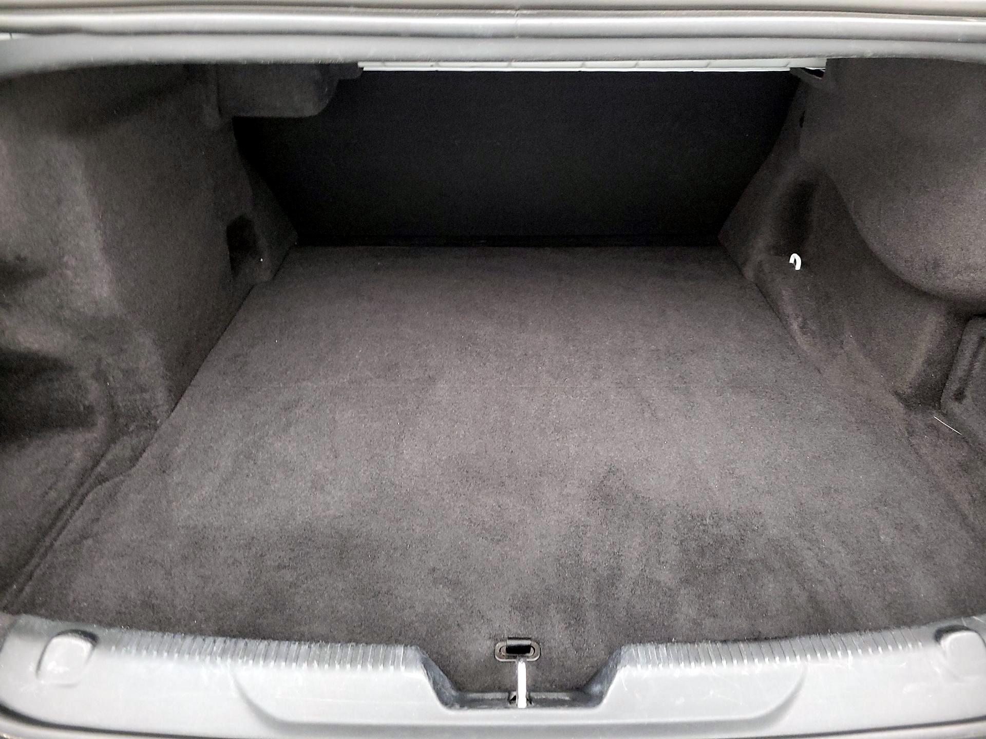 Thumbnail: 2019 Jaguar XE - 20