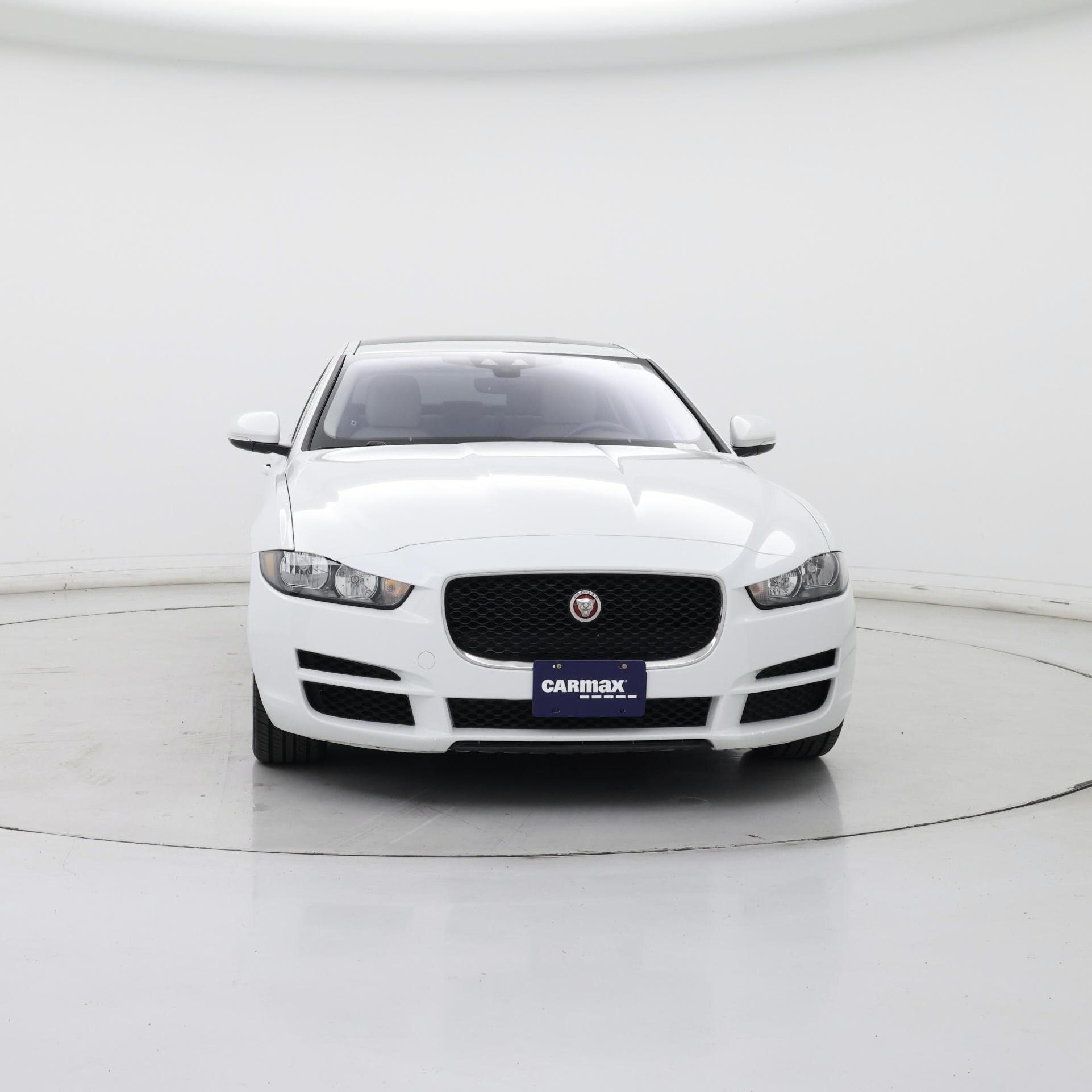 Thumbnail: 2019 Jaguar XE - 5