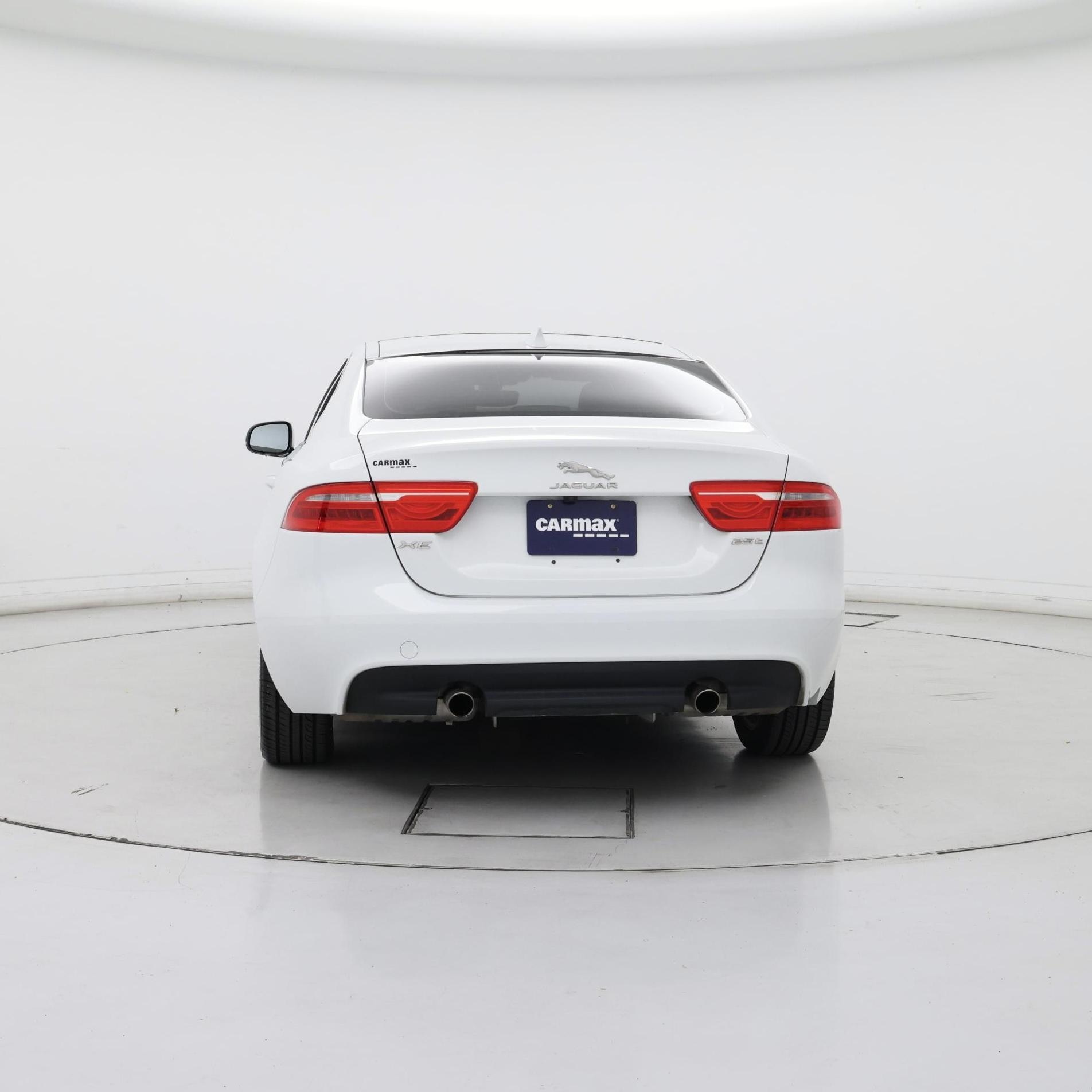 Thumbnail: 2019 Jaguar XE - 6